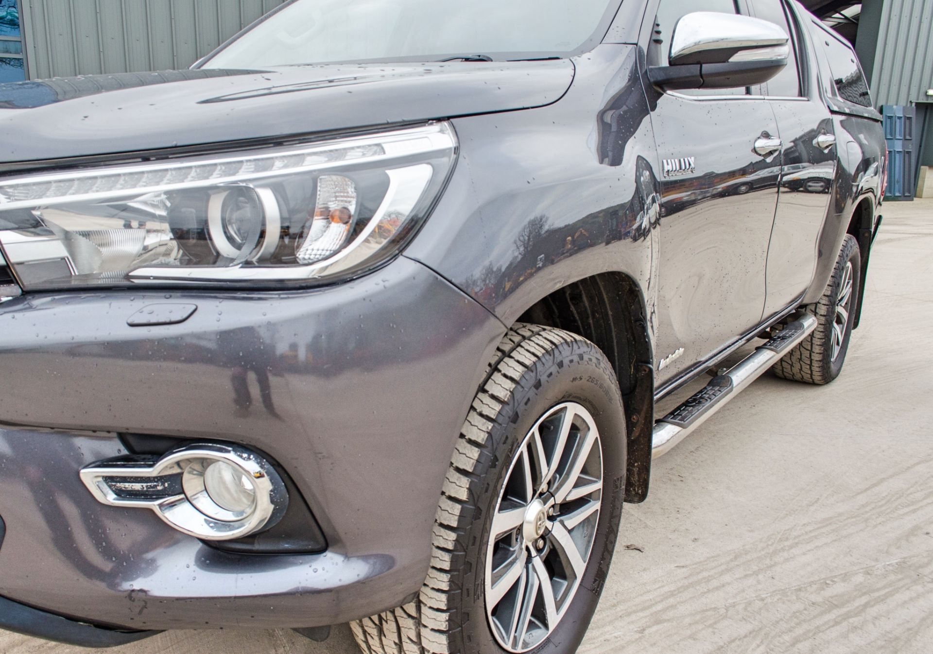 Toyota Hilux Invincible D-4D 4WD DCB light 4x4 utility vehicle Registration Number: SM17 USS Date of - Image 10 of 33