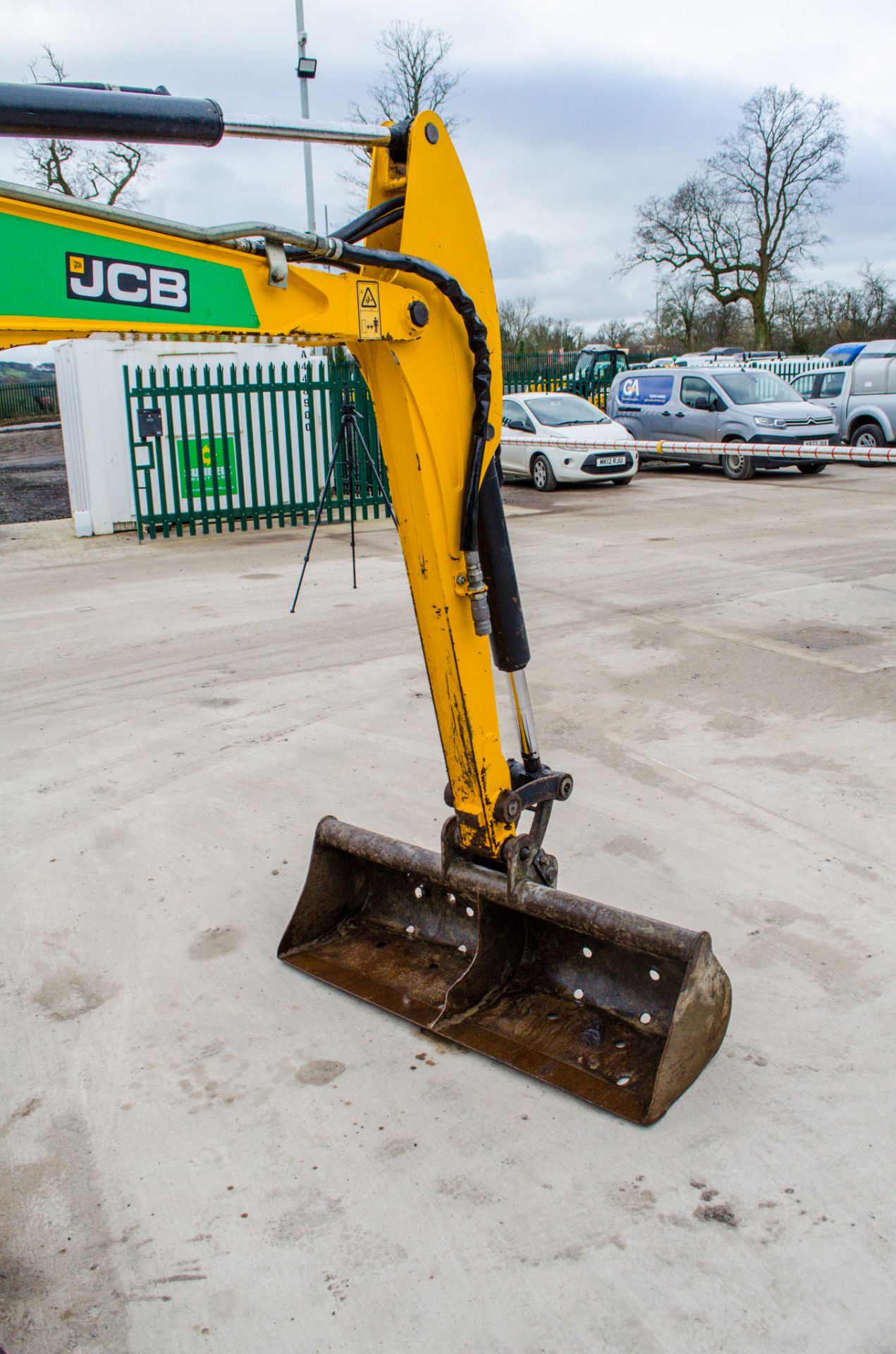 JCB 8030 ZTS 3 tonne rubber tracked mini excavator Year: 2015 S/N: 02432299 Recorded Hours: 2573 - Image 12 of 24