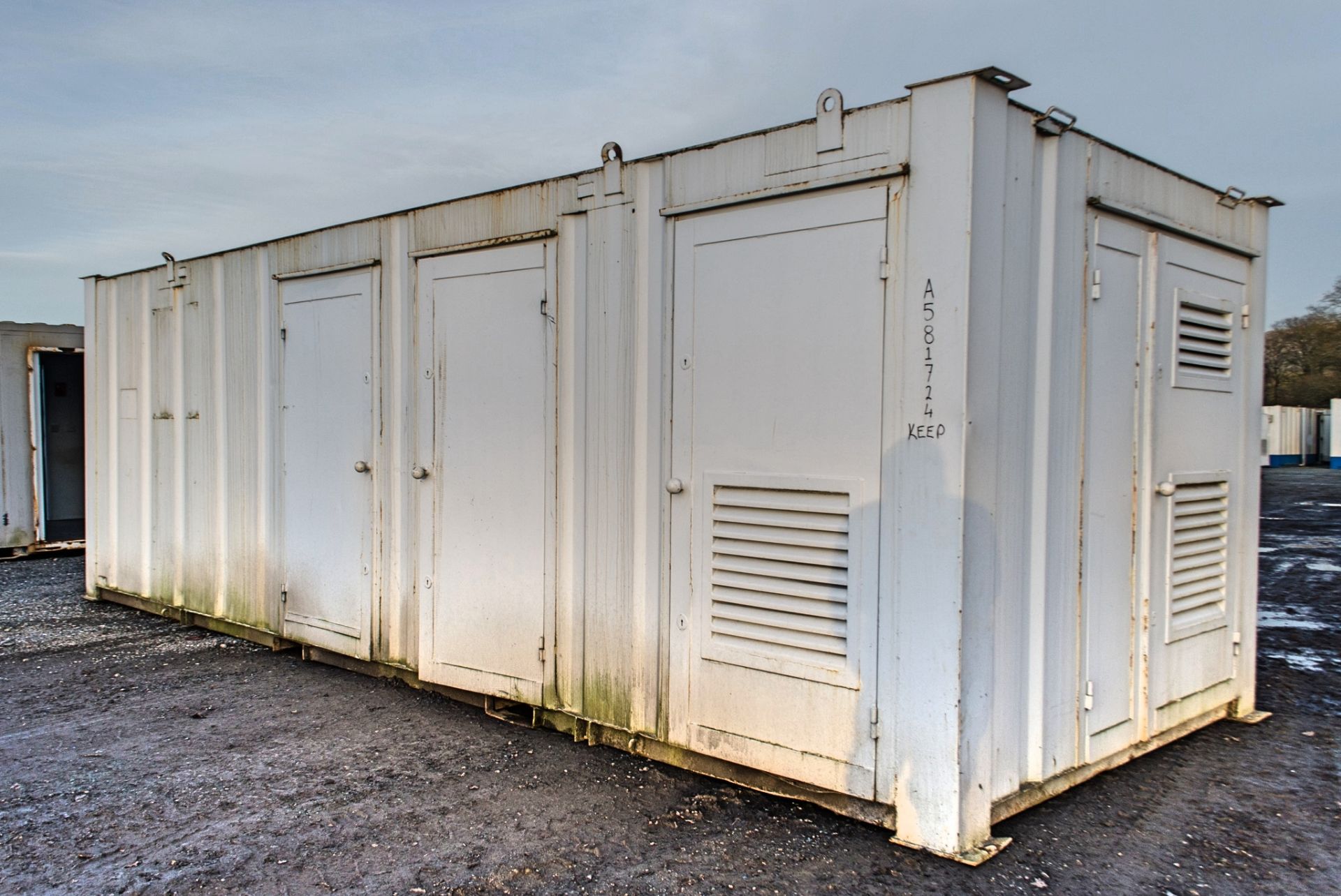 24 ft x 9 ft steel welfare site unit Comprising of: Canteen area, toilet & generator room c/w MGMK - Image 2 of 9
