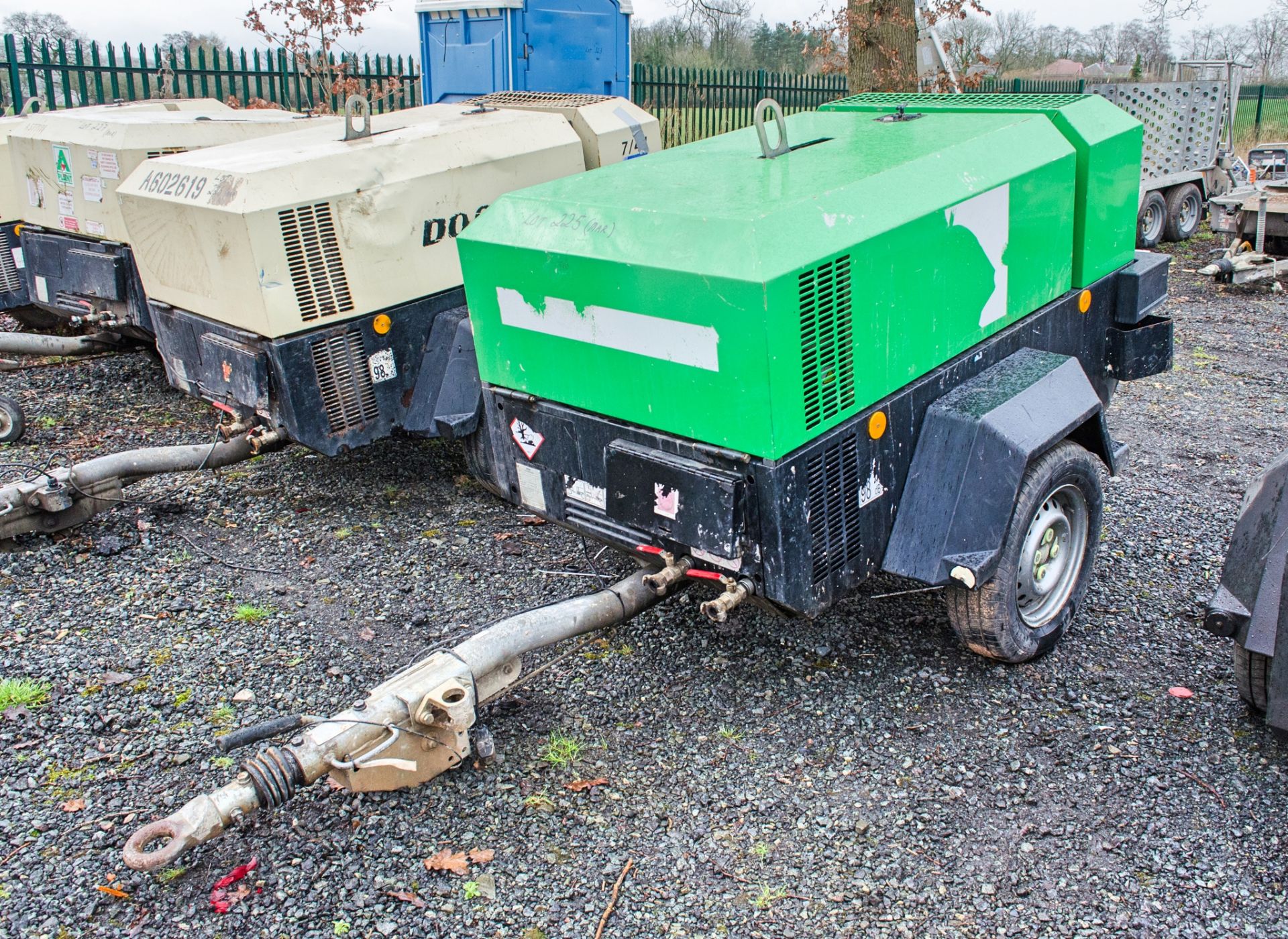 Doosan 7/41 diesel driven fast tow mobile air compressor Year: 2014 S/N: 432507 Recorded Hours: