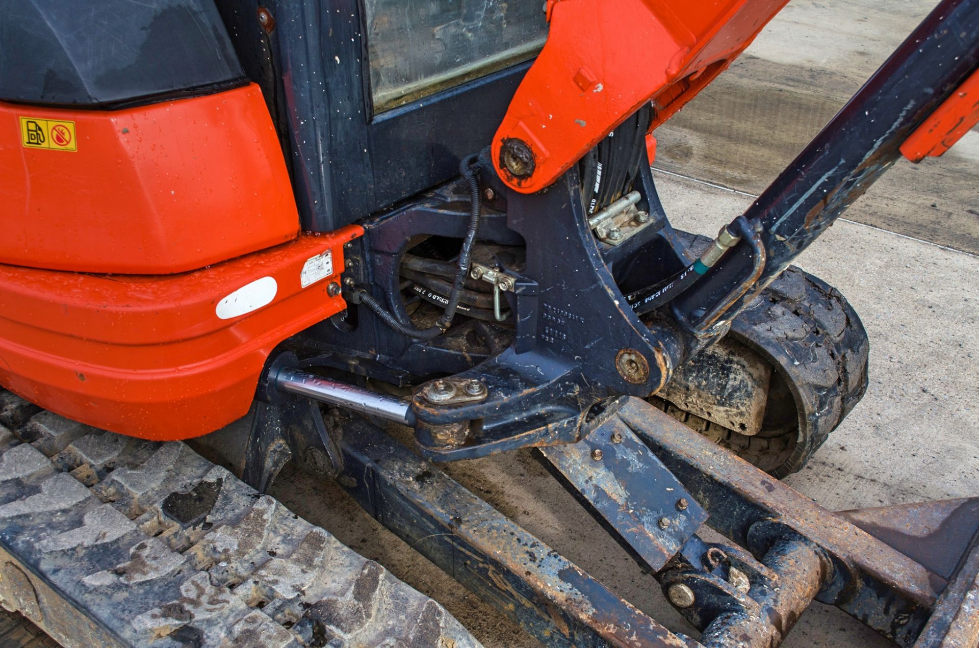 Kubota KX71-3 2.8 tonne rubber tracked mini excavator Year: 2017 S/N: 80774 Recorded Hours: 3018 - Image 15 of 21