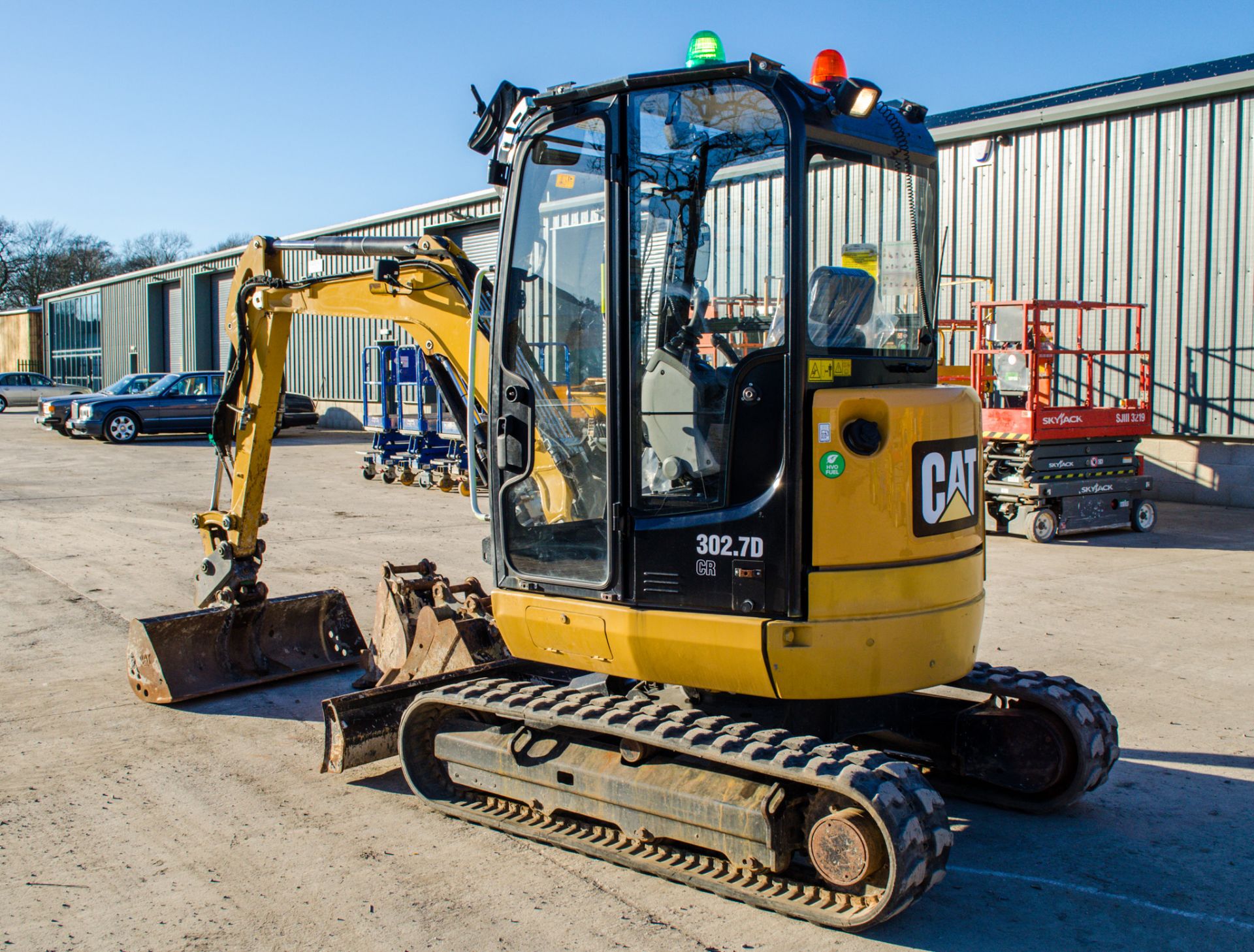 CAT 302.7D 3 tonne rubber tracked mini excavator Year: 2018 S/N: CLJL05350 Recorded Hours: 873 - Image 3 of 23