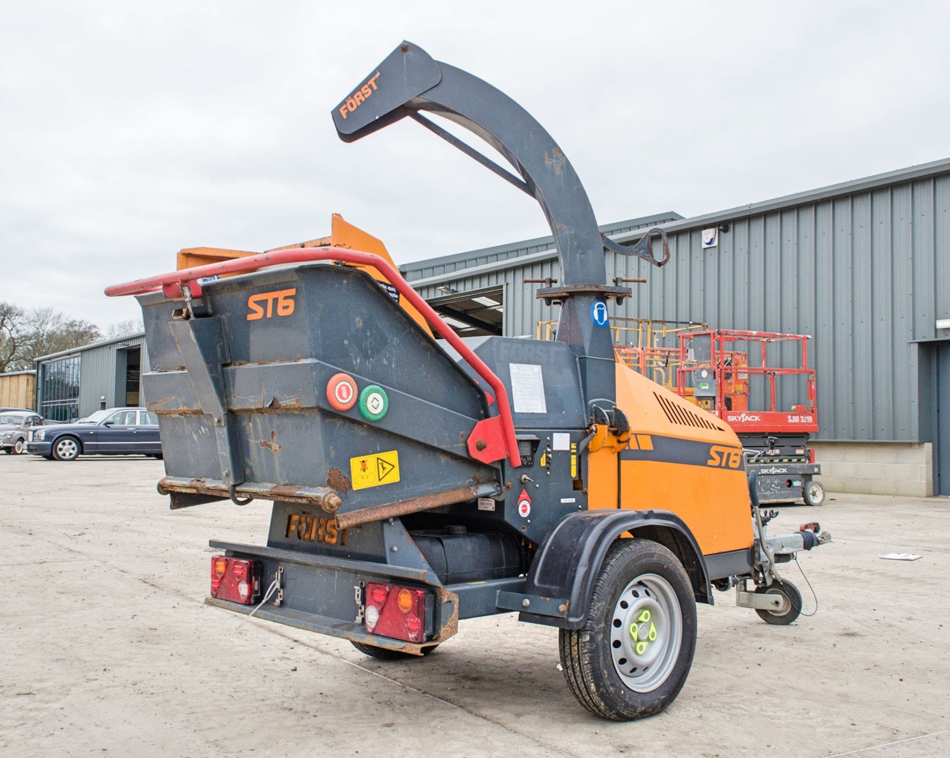 Forst ST6 diesel driven fast tow mobile wood chipper Year: 2014 Recorded Hours: 729 A635390 - Image 3 of 9