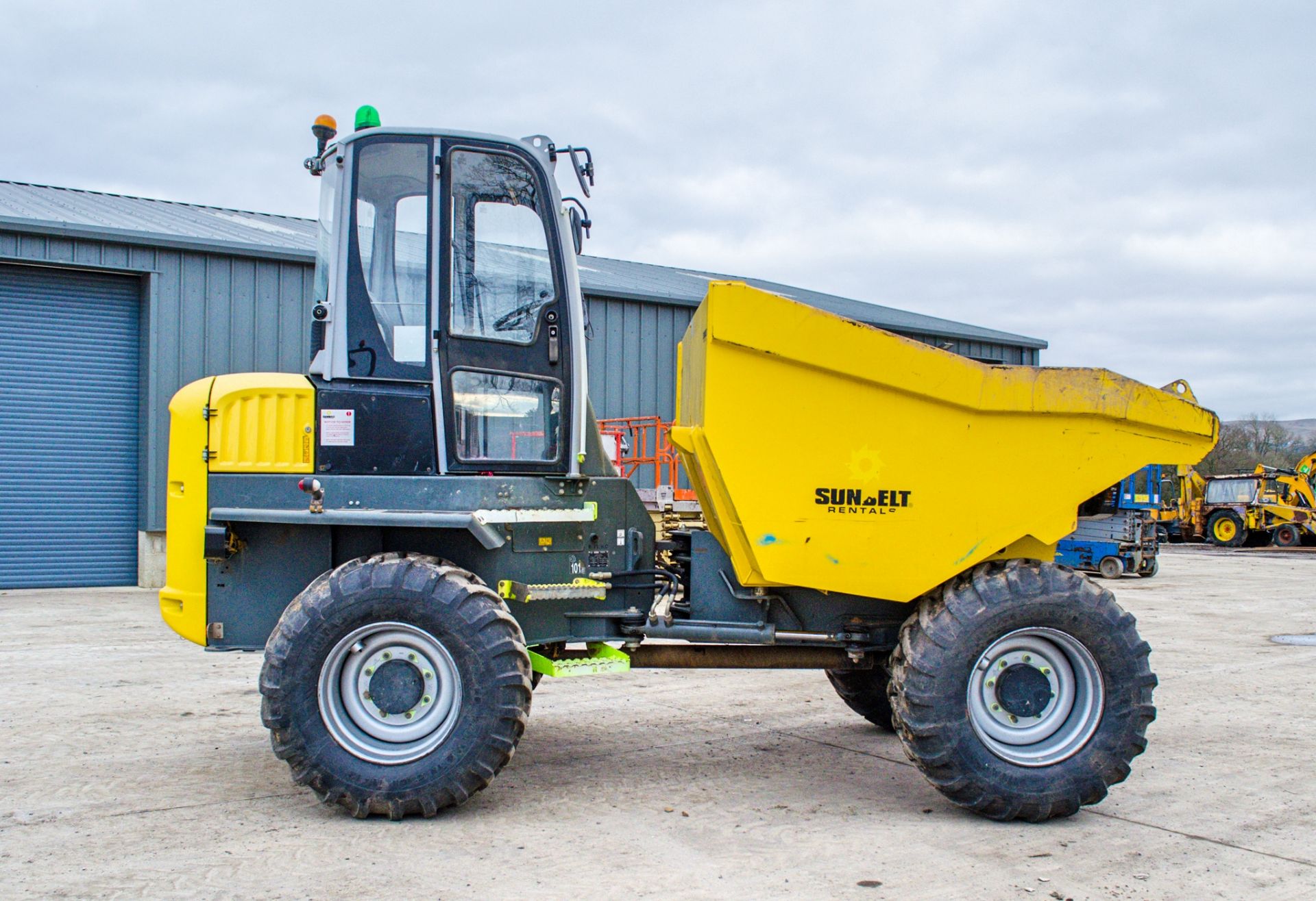 Wacker Neuson 9 tonne cabbed straight skip dumper Year: 2018  S/N: PAL01062 Recorded Hours: 1152 - Image 7 of 21