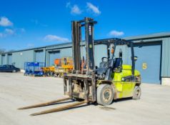 Clark C40D 4 tonne diesel fork lift truck Year: 2014 S/N: 0082-9913 Recorded Hours: 5072 N627785