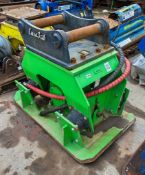 Hydraulic compactor plate to suit 20-40 tonne excavator c/w headstock Pin diameter: 90mm Pin centres