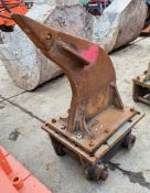 Ripper tooth for 13-18 tonne excavator c/w headstock Pin diameter: 65mm Pin centres: 400mm Pin