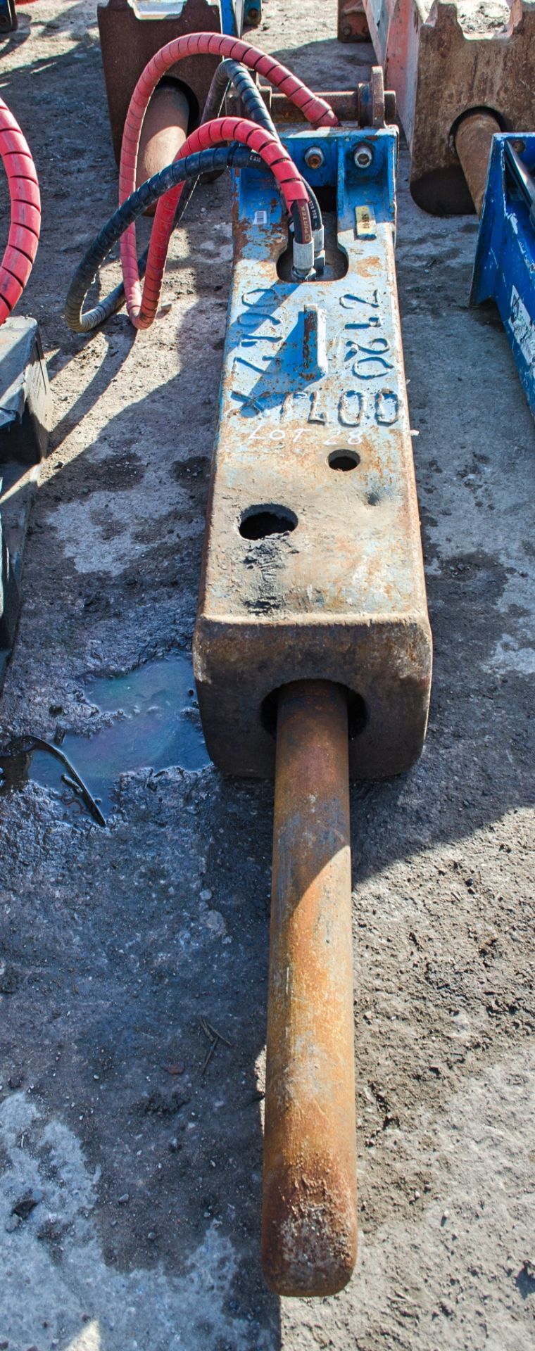 Atlas Copco XT400 hydraulic breaker to suit 5-9 tonne excavator c/w headstock Pin diameter: 45mm Pin - Image 3 of 4