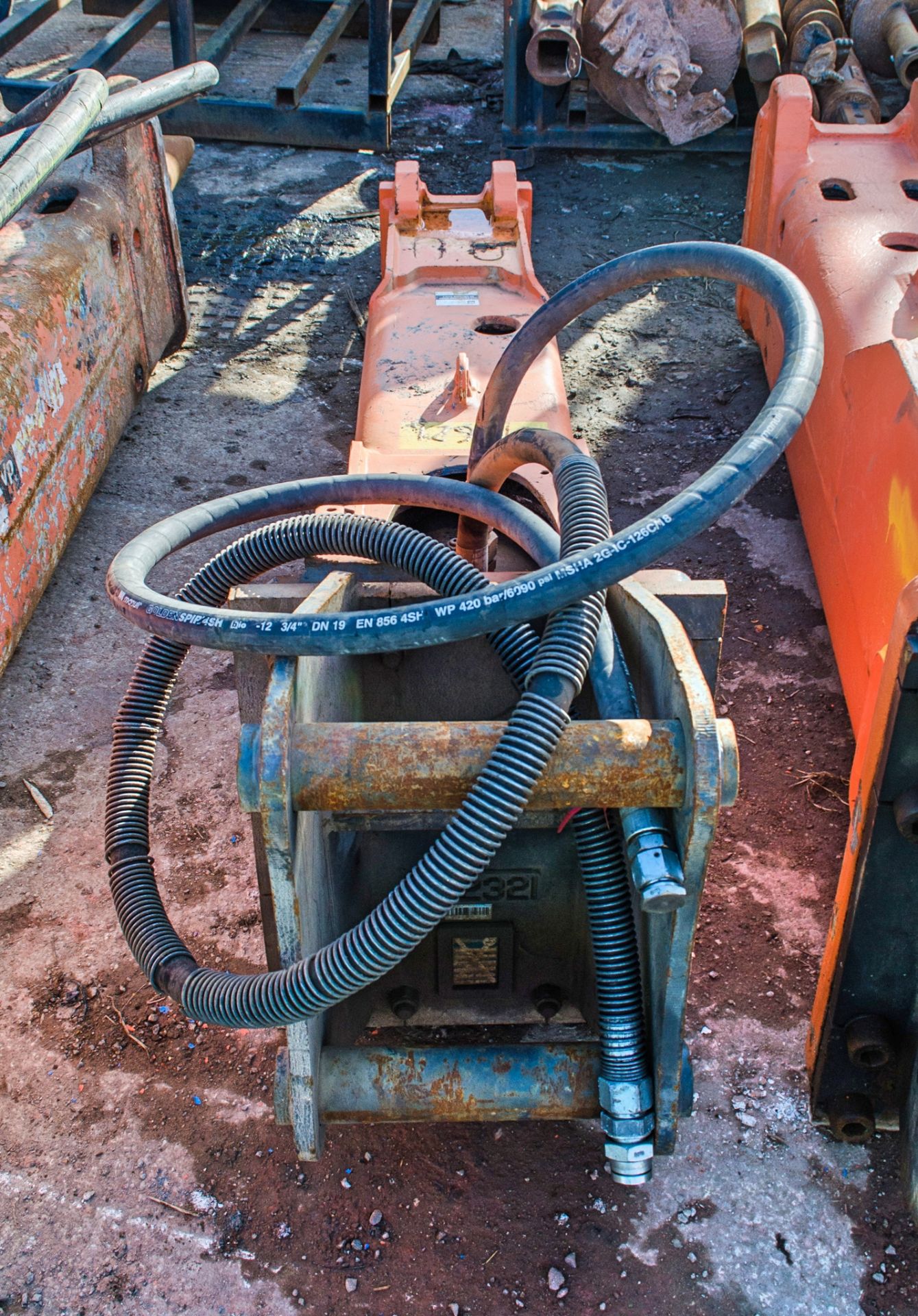 Construction Tools RX14L hydraulic breaker to suit 13-18 tonne excavator c/w headstock Pin diameter: - Image 4 of 4