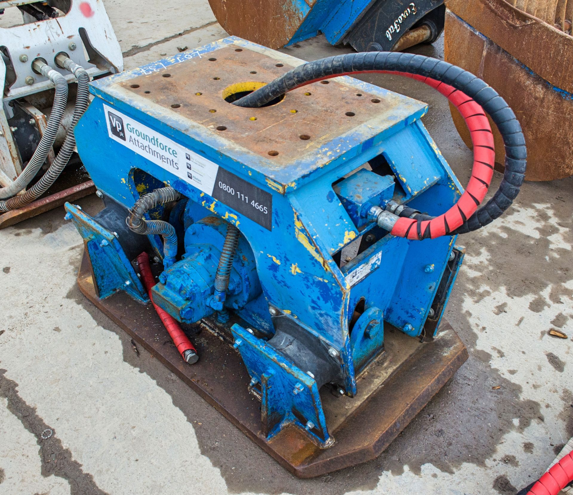 Hydraulic compactor plate to suit 13-22 tonne excavator SH562 - Image 2 of 2