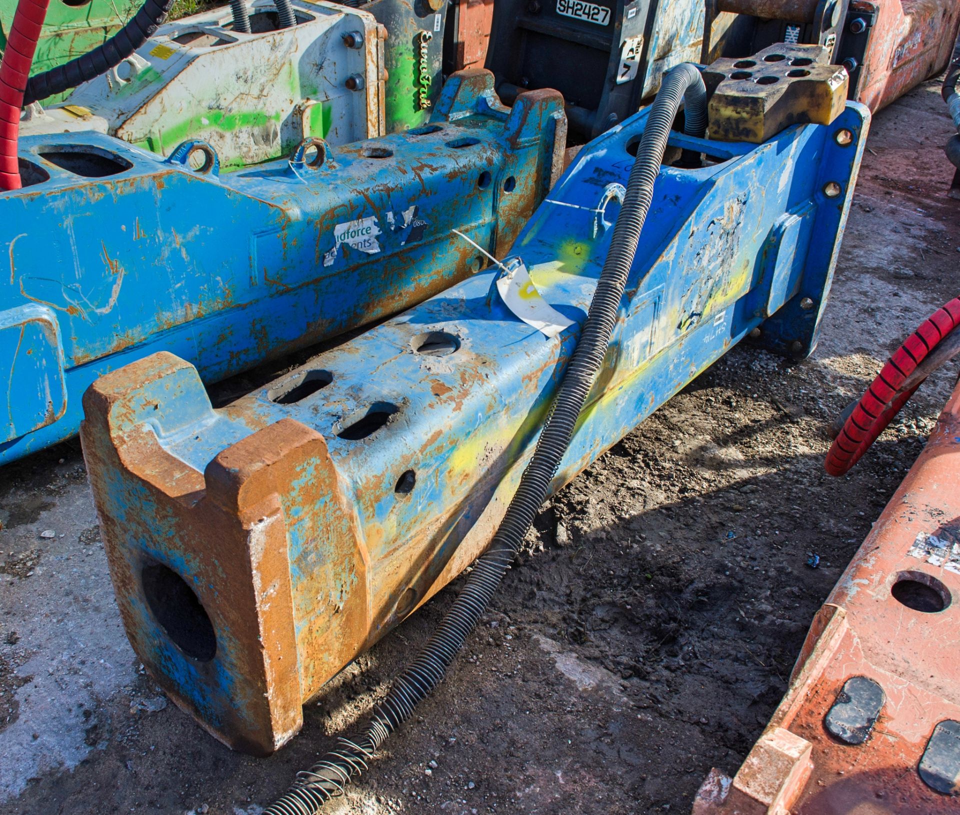 Epiroc EC140 hydraulic breaker to suit 20 tonne excavator SH714 ** No headstock or steel **