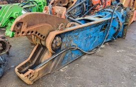 Hydraulic demolition shear for 17-25 tonne excavator SH580