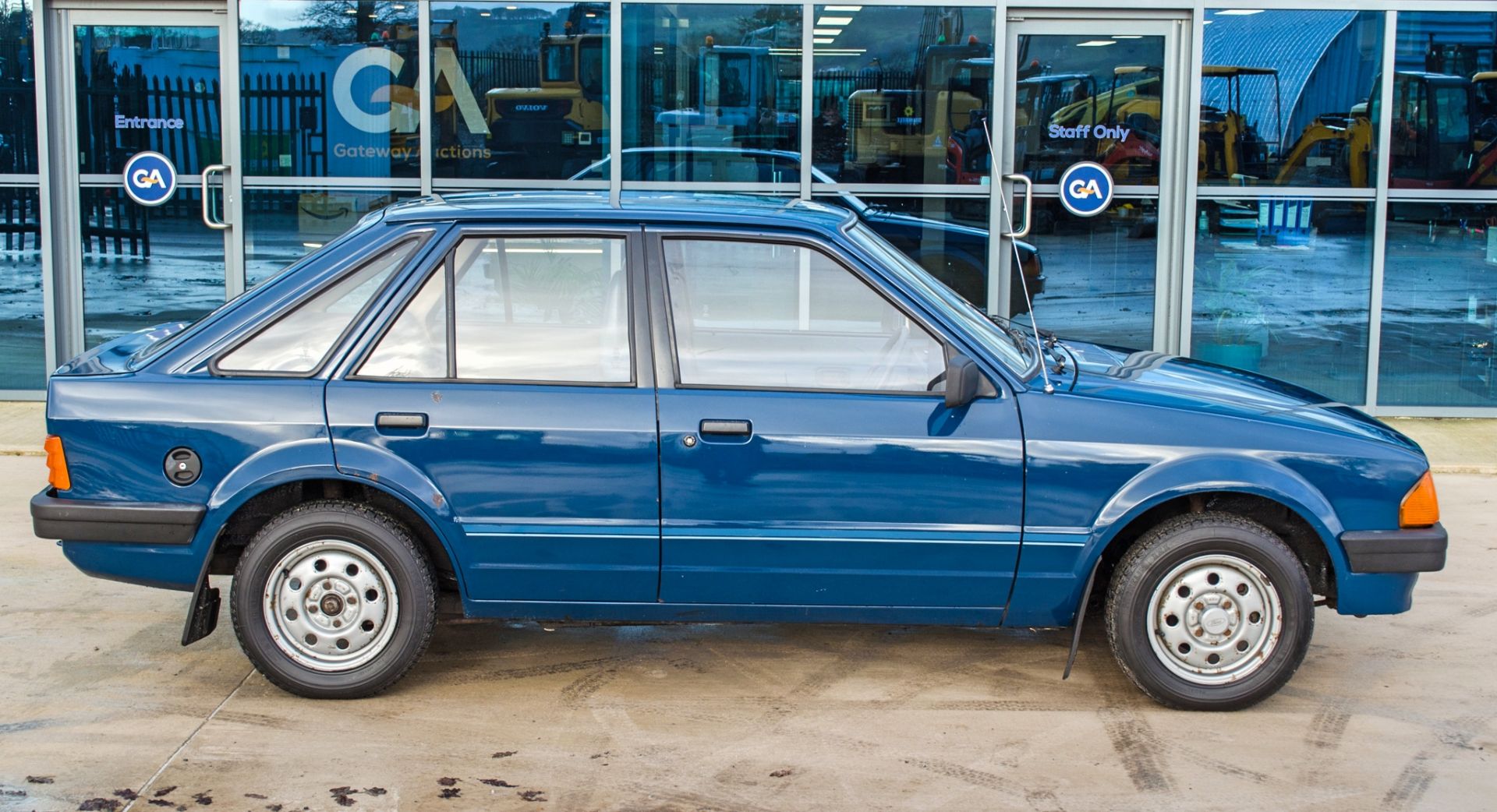 1982 Ford Escort 1.1 L 1100 cc 5 door hatchback 0nly 2017 miles - Bild 14 aus 50