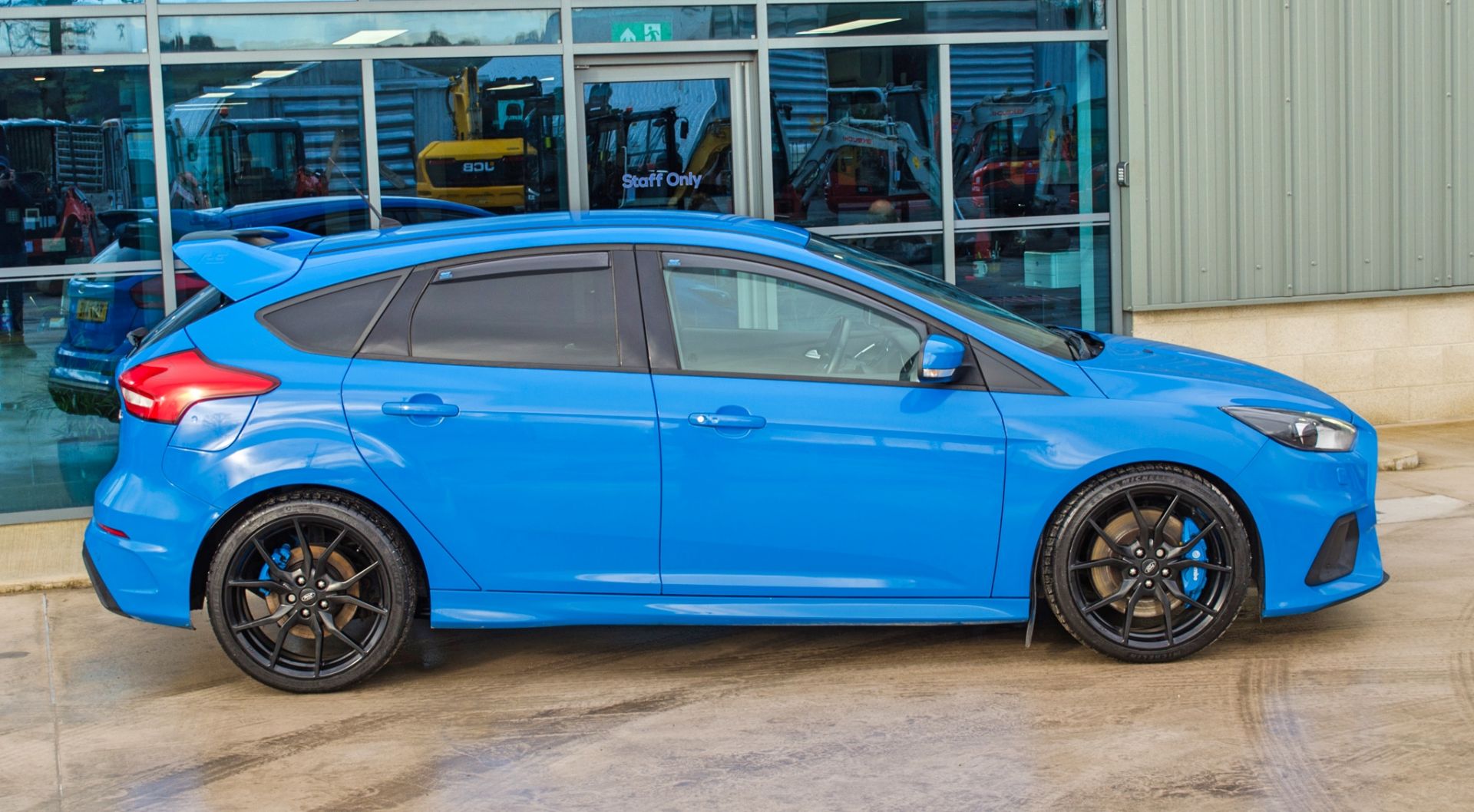 2017 Ford Focus 2.3 RS 5 door hatch back - Image 14 of 56