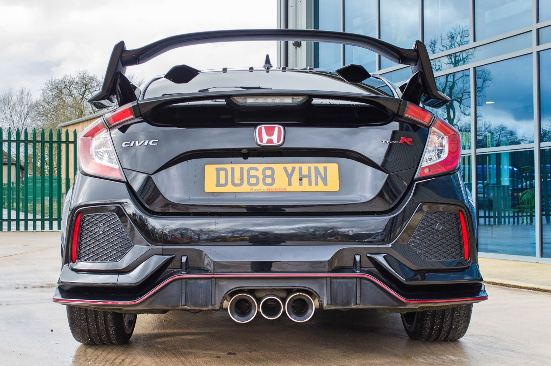 2018 Honda Civic GT Type R V-Tec 1996cc 5 door hatchback - Image 11 of 54