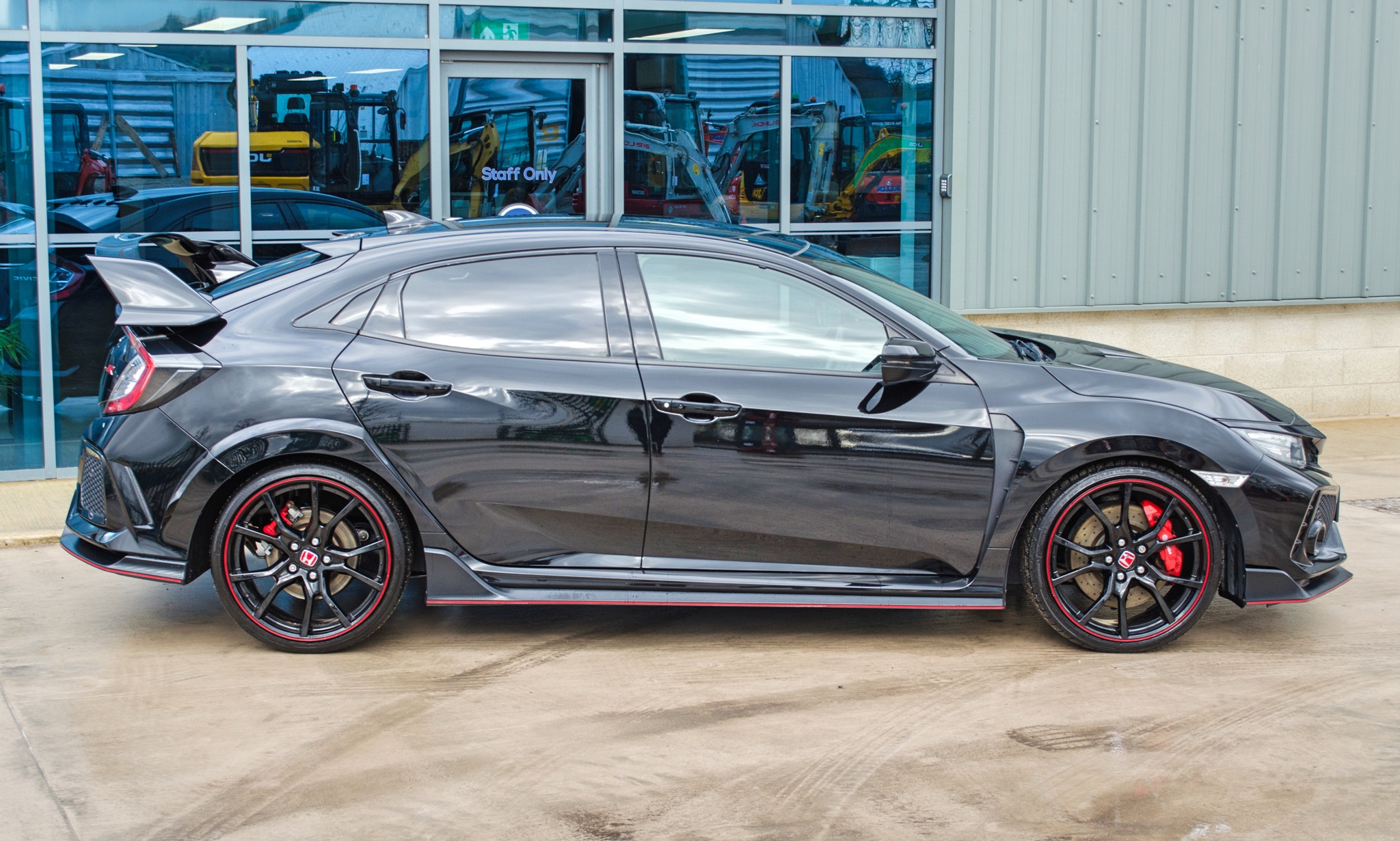 2018 Honda Civic GT Type R V-Tec 1996cc 5 door hatchback - Image 14 of 54