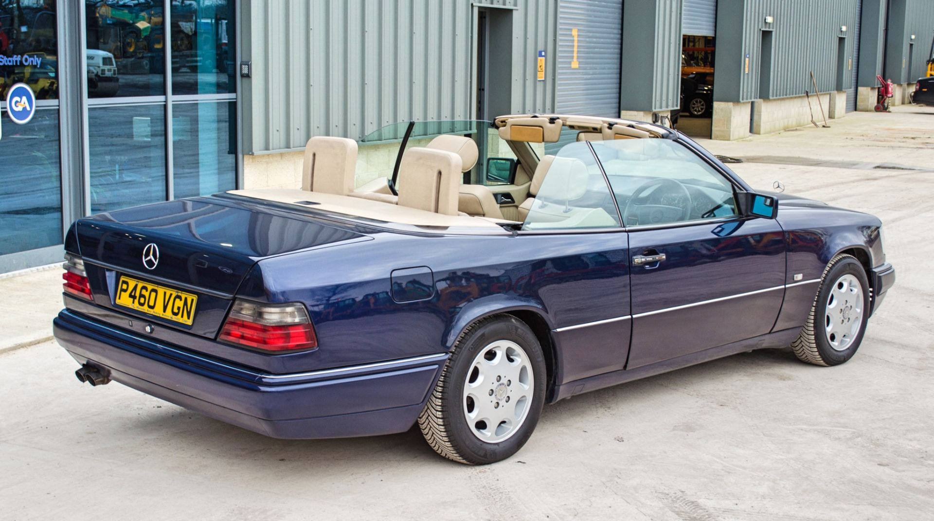 1997 Mercedes E220 2.2 litre 2 door cabriolet Registration: P460VGN Chassis: WDB1240622C292059 - Image 6 of 60