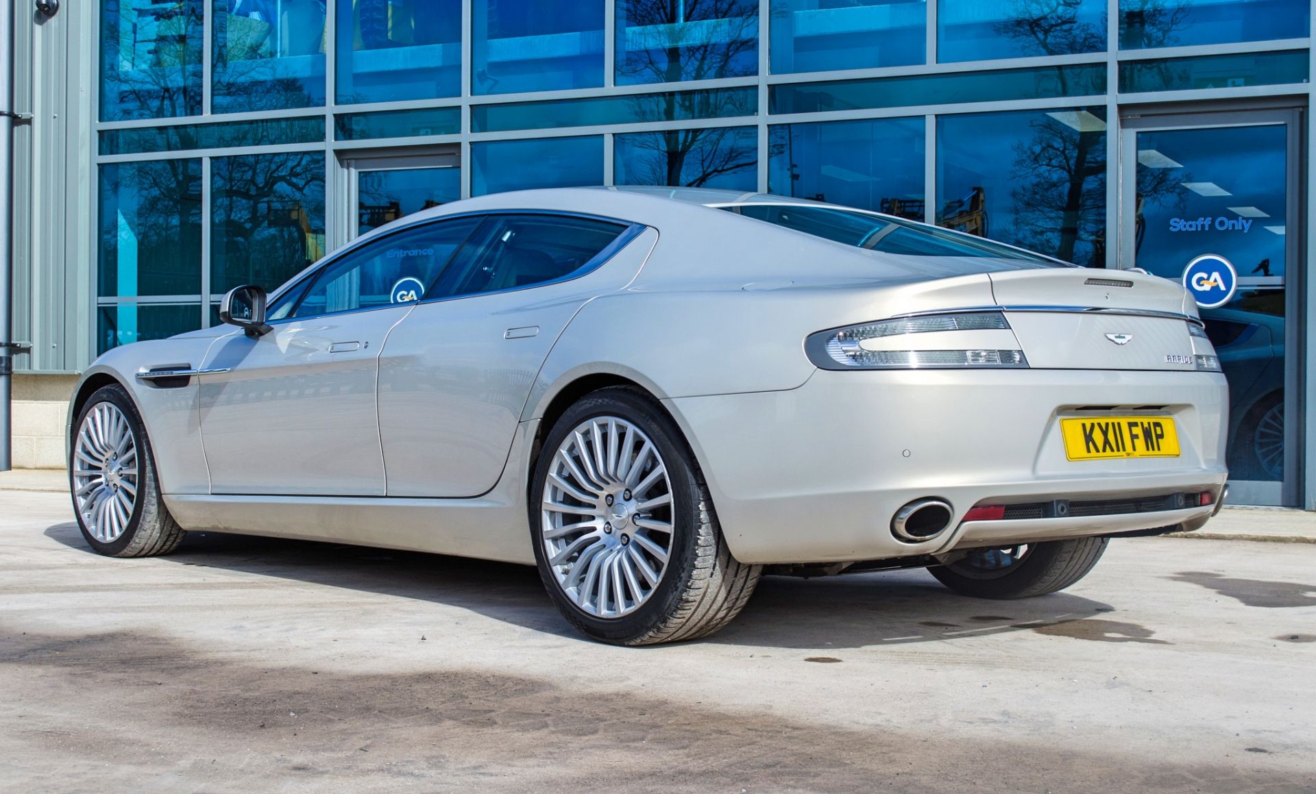 2011 Aston Martin Rapide 5.9 V12 Auto 5 door hatchback - Image 7 of 63