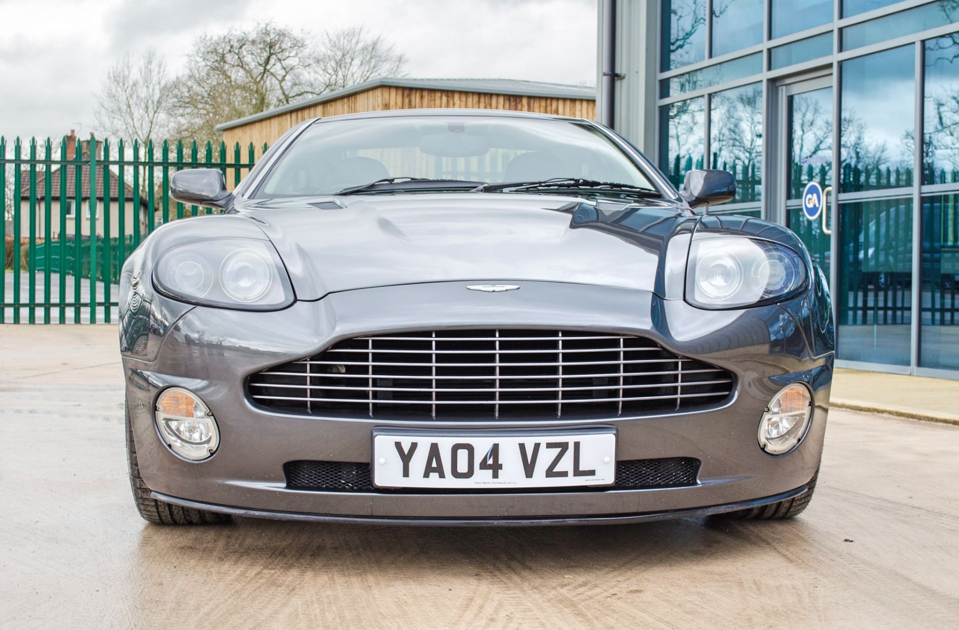 2004 Aston Martin Vanquish 5.9 litre 2+2 Coupe - Image 9 of 54