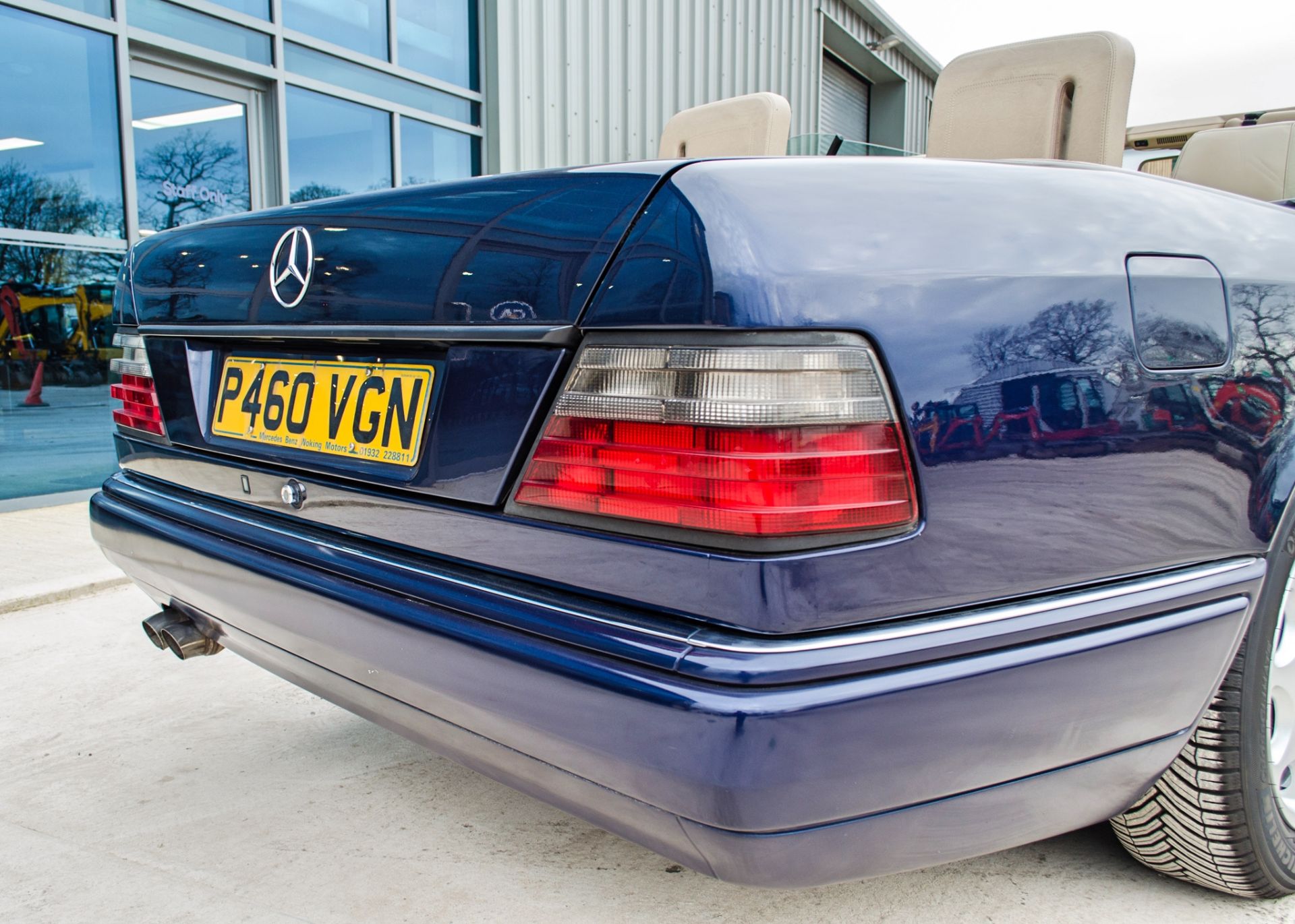 1997 Mercedes E220 2.2 litre 2 door cabriolet Registration: P460VGN Chassis: WDB1240622C292059 - Image 20 of 60