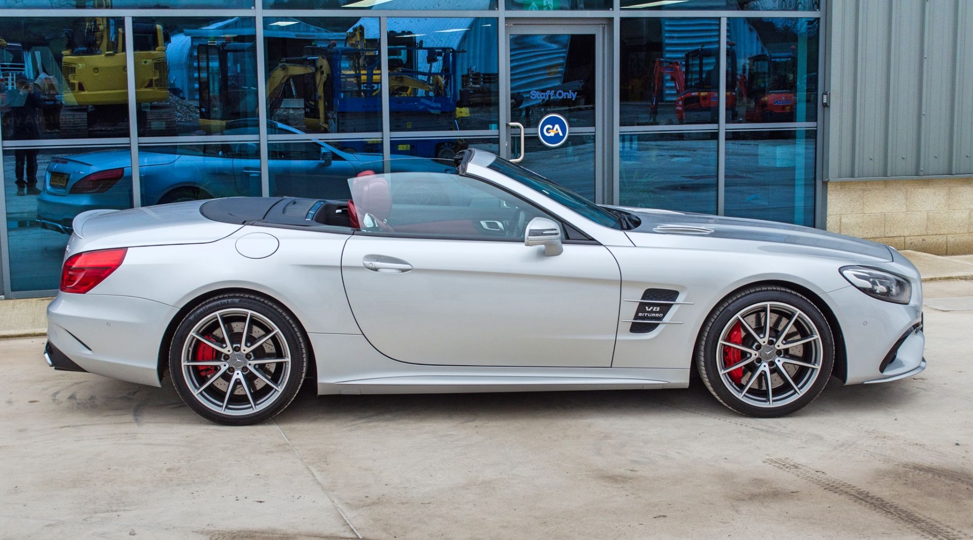 2016 Mercedes Benz SL 63 AMG V8 Bi Turbo 2 door convertible - Image 14 of 64