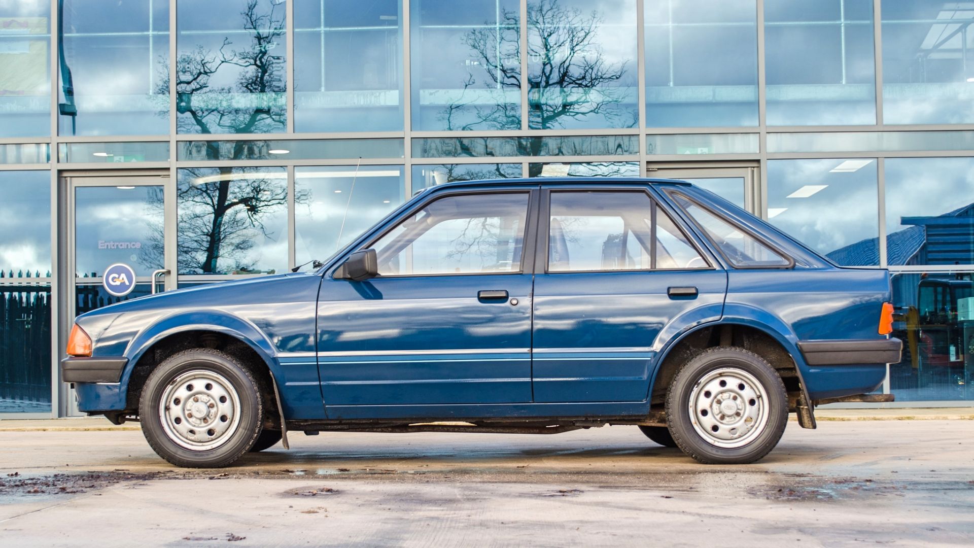 1982 Ford Escort 1.1 L 1100 cc 5 door hatchback 0nly 2017 miles - Image 15 of 50