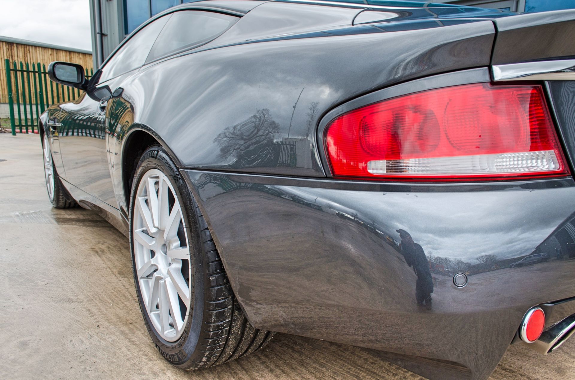 2004 Aston Martin Vanquish 5.9 litre 2+2 Coupe - Image 23 of 54