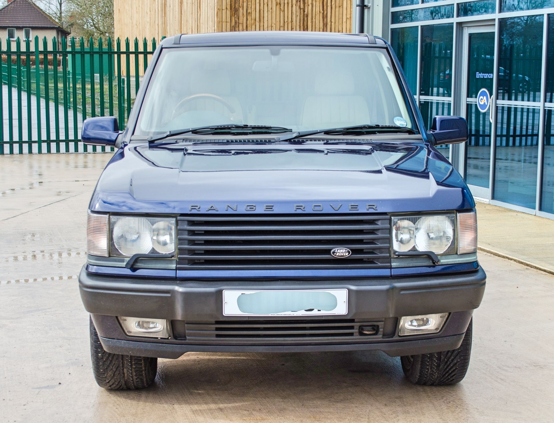 2001 Range Rover Vogue 4.6 litre V8 Auto 4 door SUV - Image 10 of 65