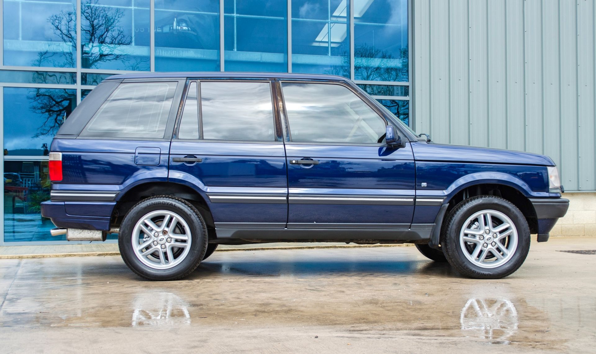 2001 Range Rover Vogue 4.6 litre V8 Auto 4 door SUV - Image 13 of 65