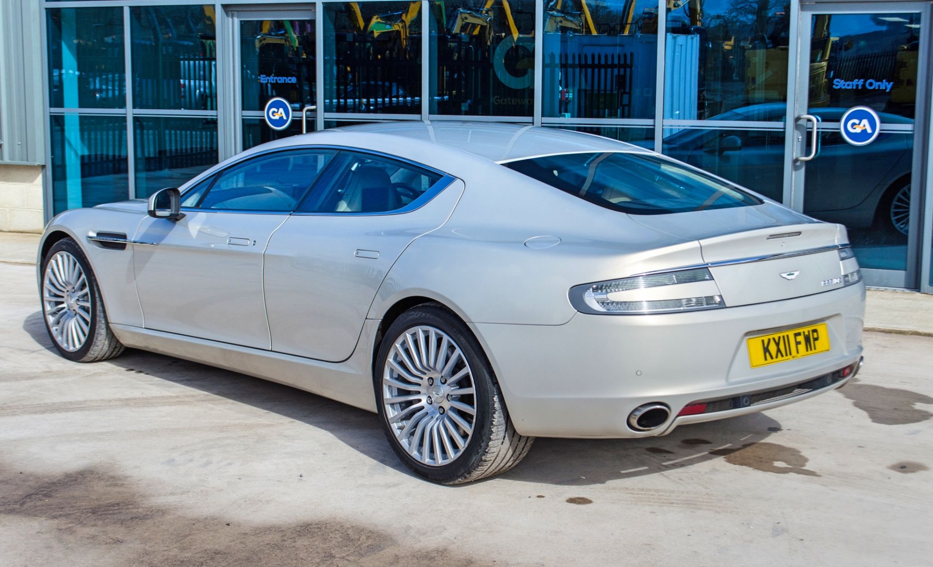 2011 Aston Martin Rapide 5.9 V12 Auto 5 door hatchback - Image 8 of 63