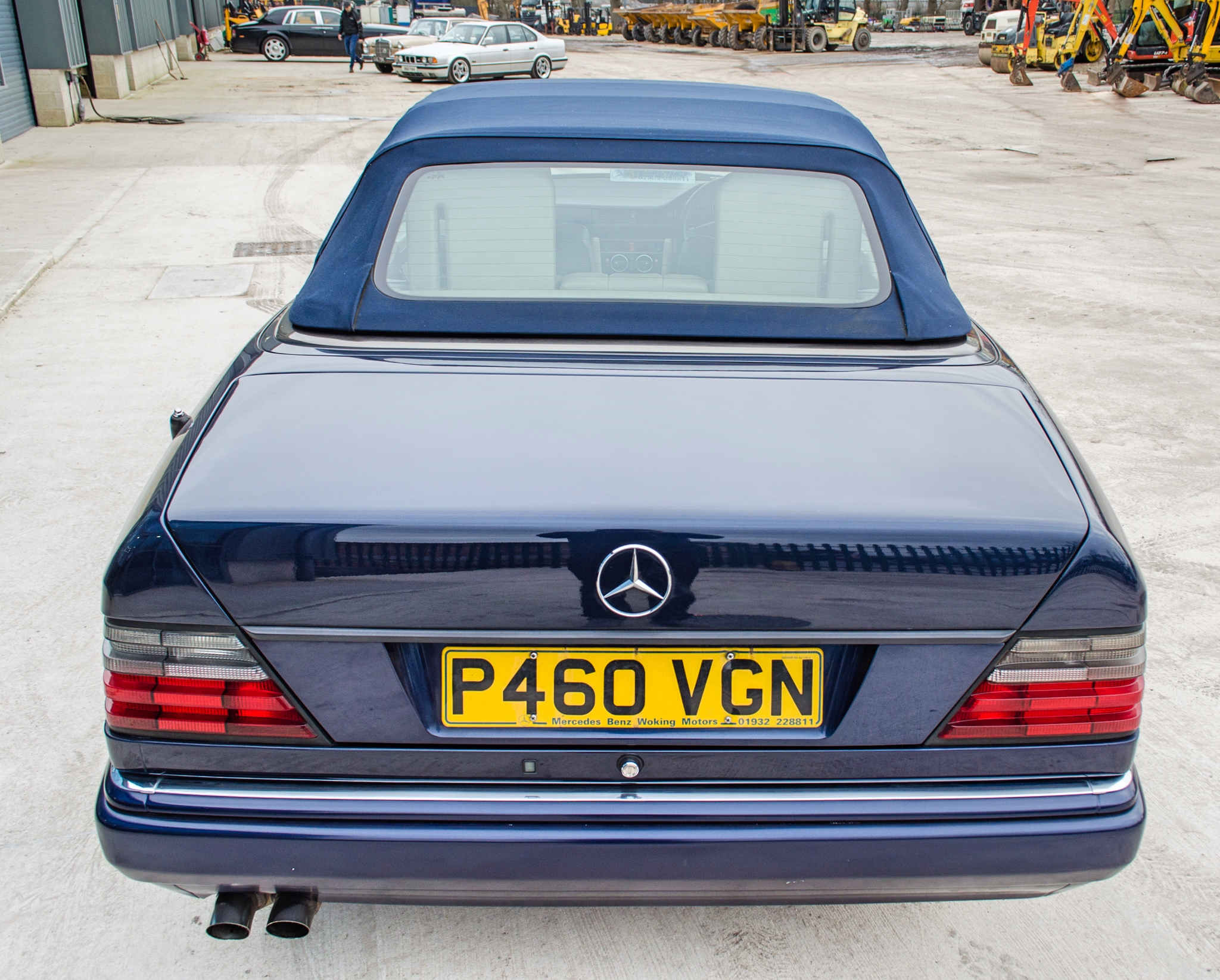 1997 Mercedes E220 2.2 litre 2 door cabriolet Registration: P460VGN Chassis: WDB1240622C292059 - Image 28 of 60