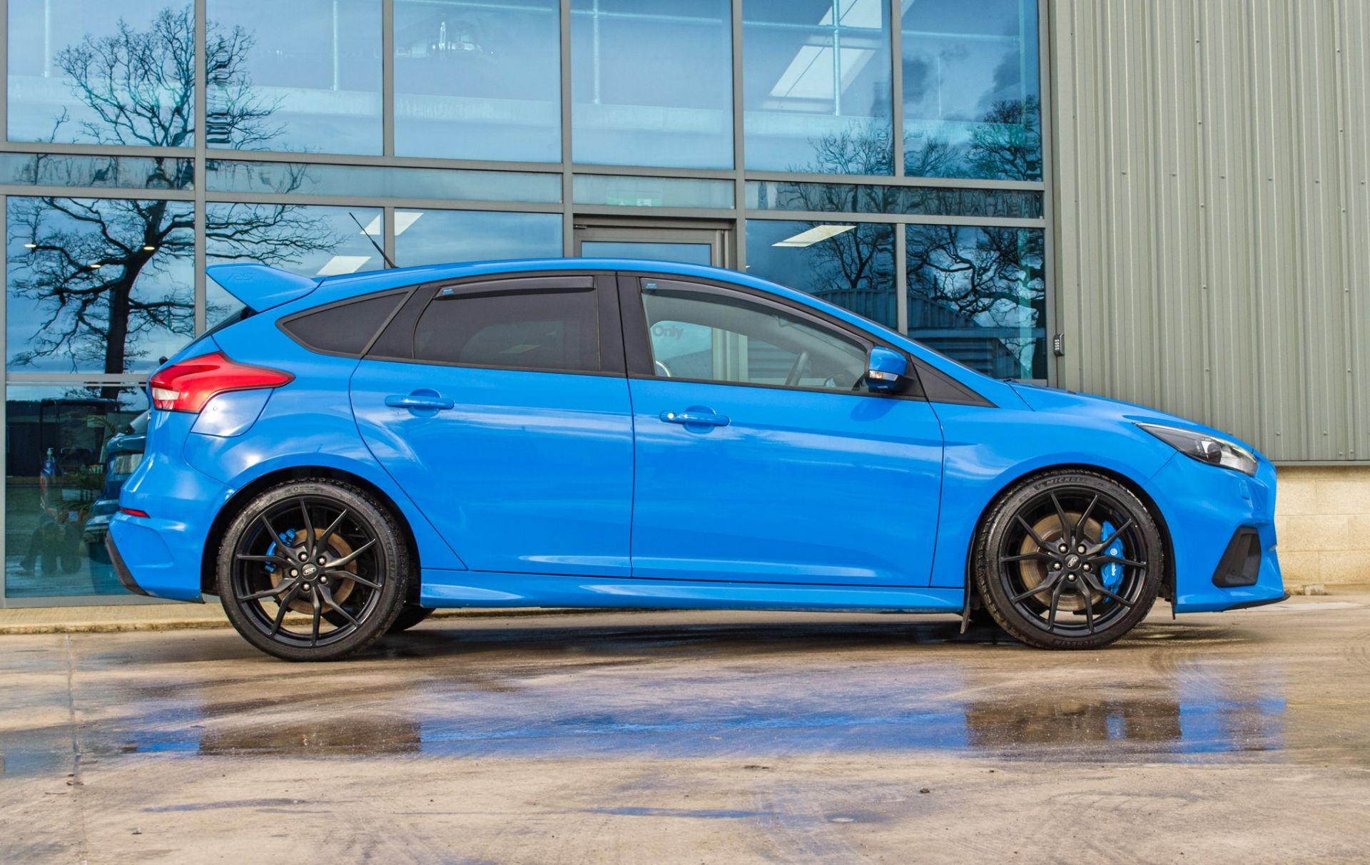 2017 Ford Focus 2.3 RS 5 door hatch back - Image 13 of 56