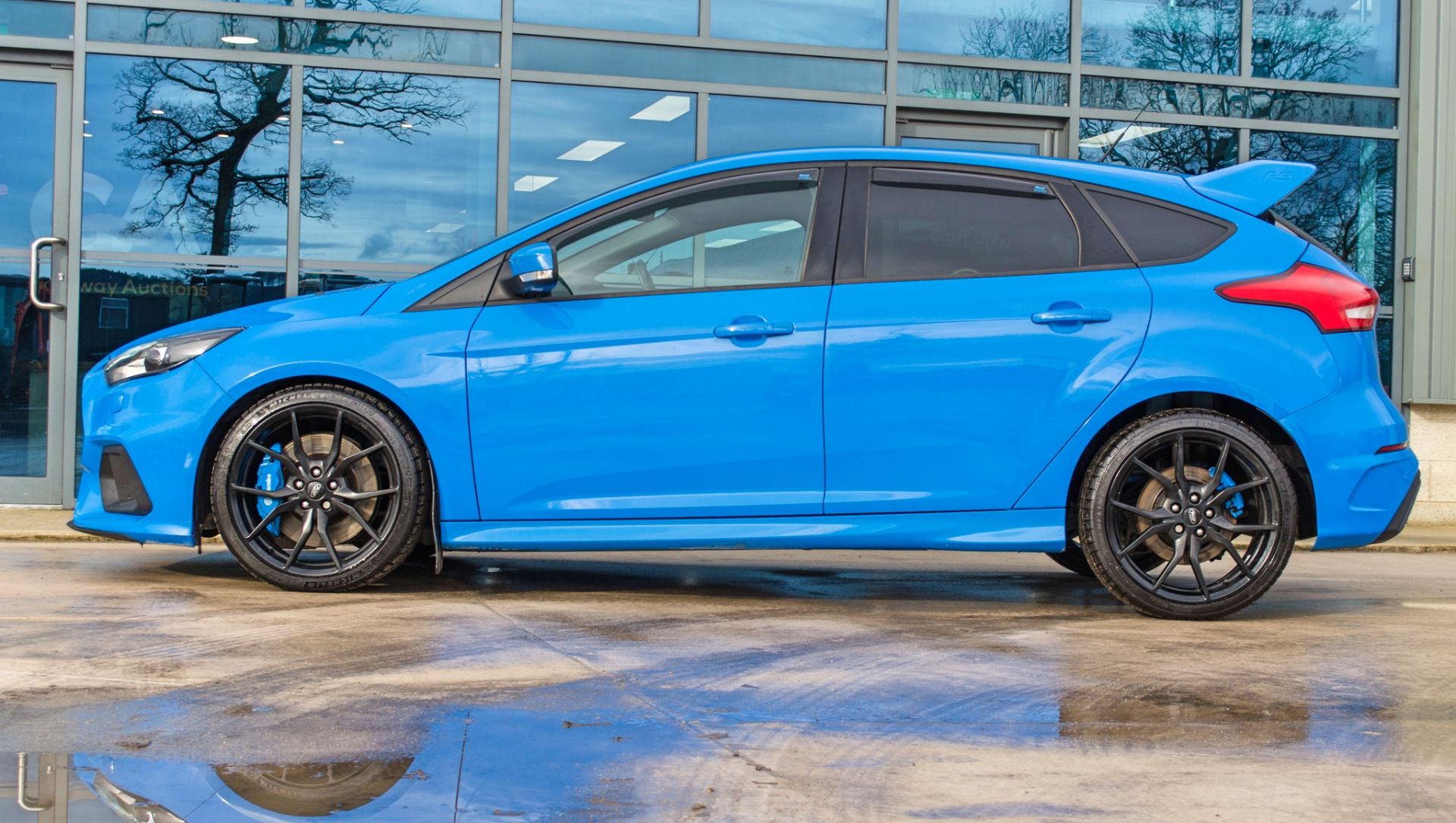2017 Ford Focus 2.3 RS 5 door hatch back - Image 15 of 56
