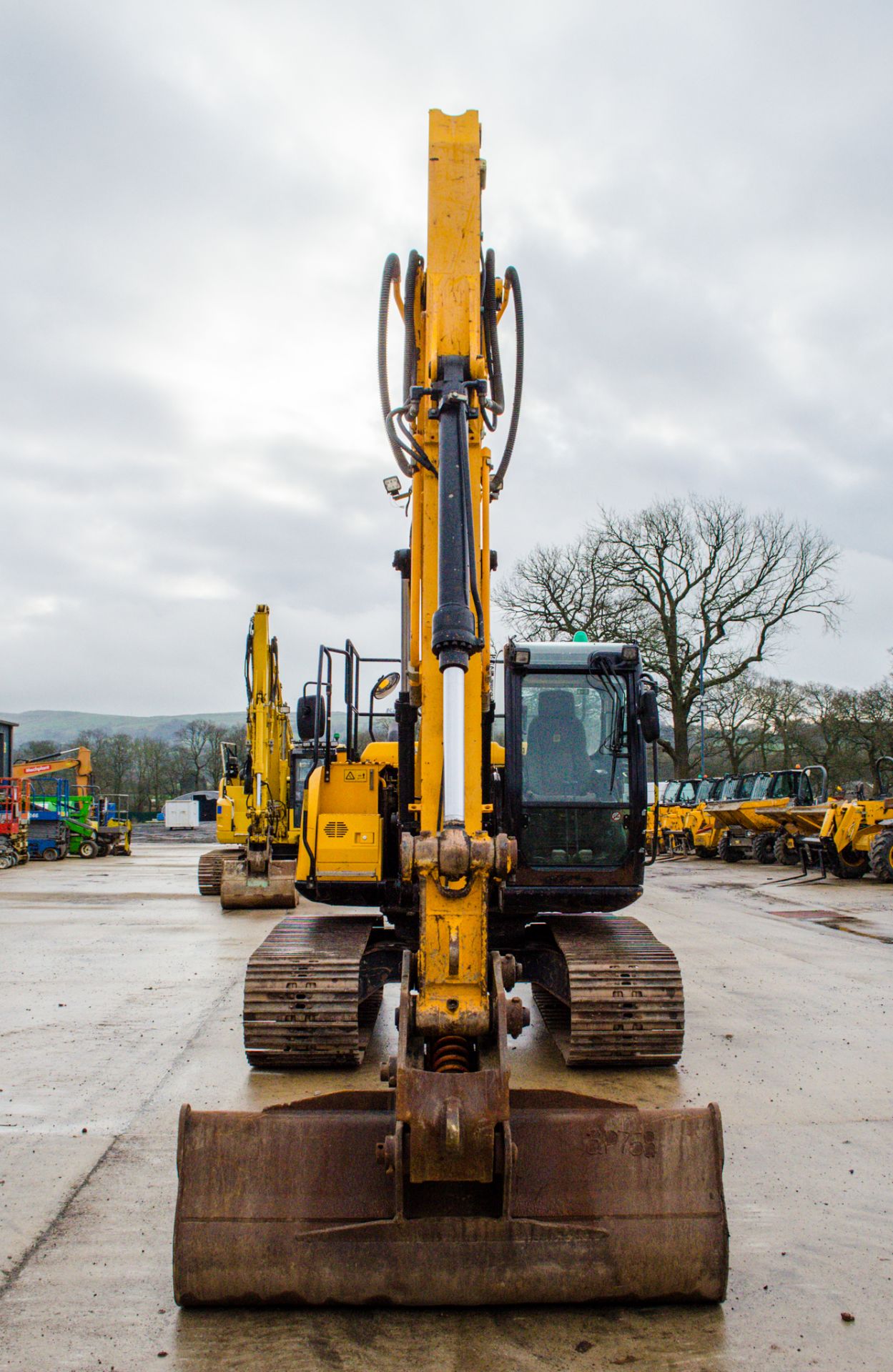 JCB JS130 LC+ 13 tonne steel tracked excavator Year: 2015  S/N: J02441537 Recorded Hours: 4338 - Image 5 of 23
