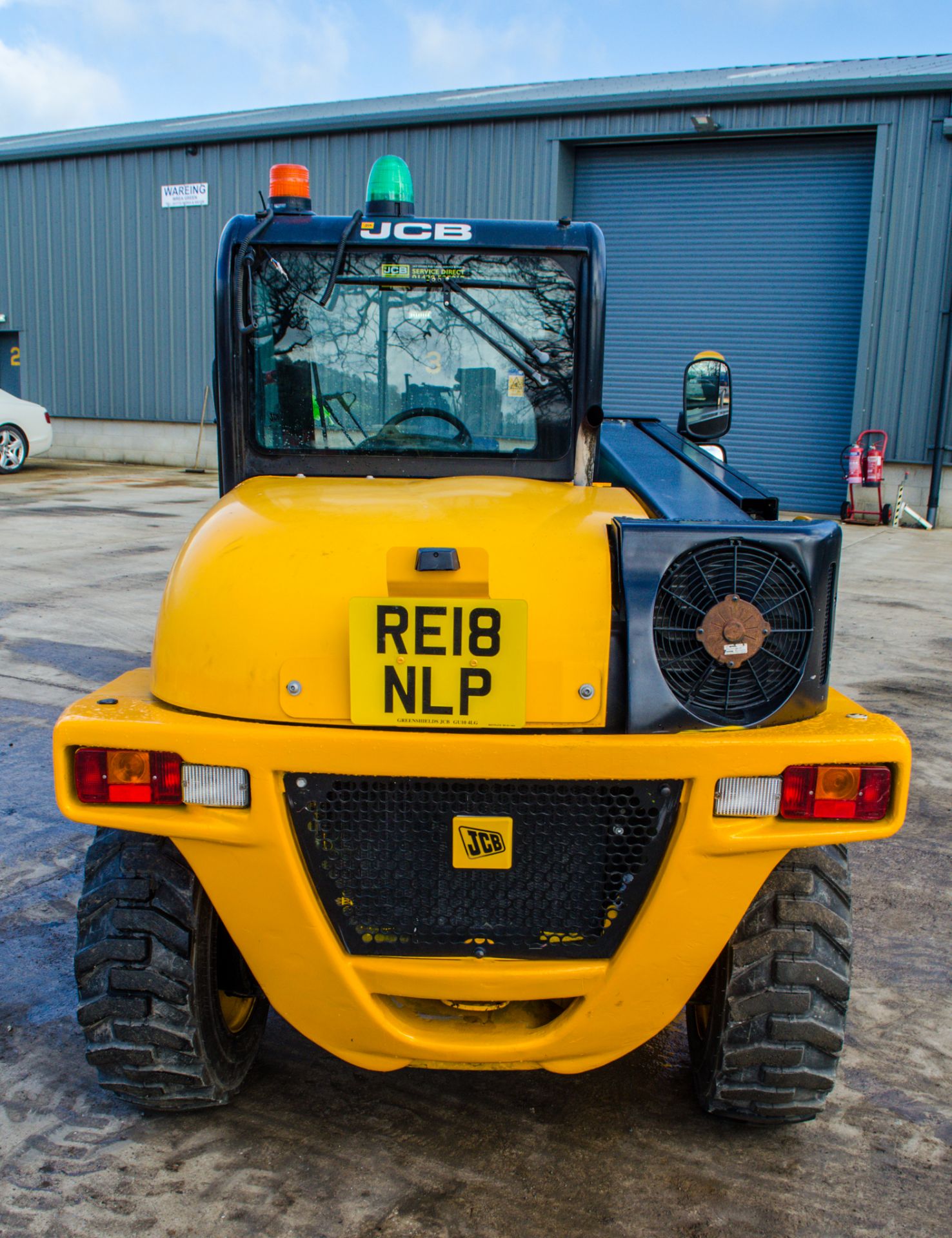 JCB 520-40 4 metre telescopic handler Year: 2018 S/N: 2709081 Recorded Hours: 2862 c/w air con - Image 6 of 18