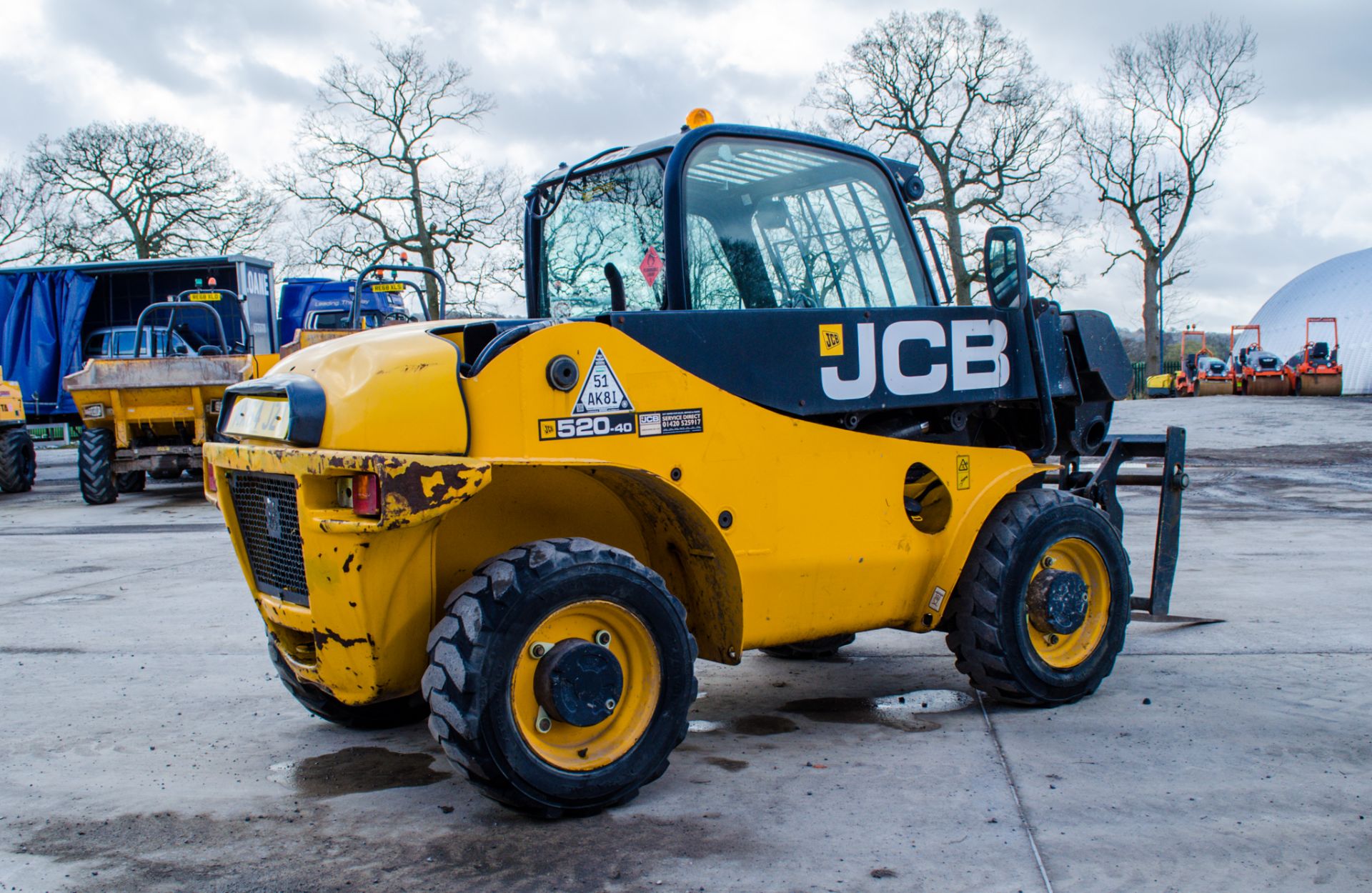 JCB 520-40 4 metre telescopic handler Year: 2014 S/N: 2314276 Recorded Hours: 2516 A638517 - Image 4 of 19