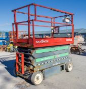 Skyjack SJIII 4632 battery electric scissor lift access platform Year: 2017 S/N: 70030984 A773859