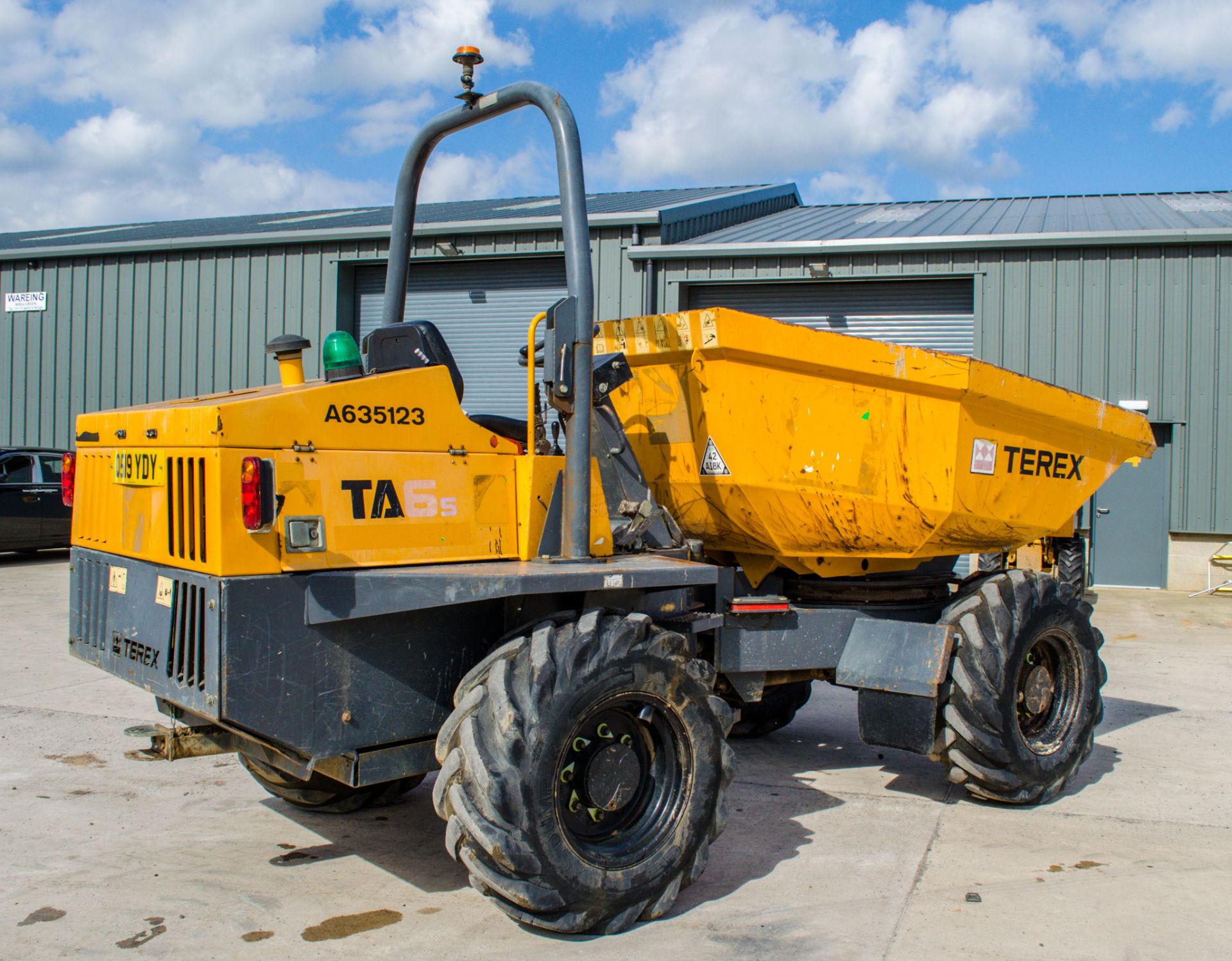 Terex TA6s 6 tonne swivel skip dumper Year: 2014  S/N: 4PJ5463 Recorded Hours: 1373 A635123 - Image 4 of 23