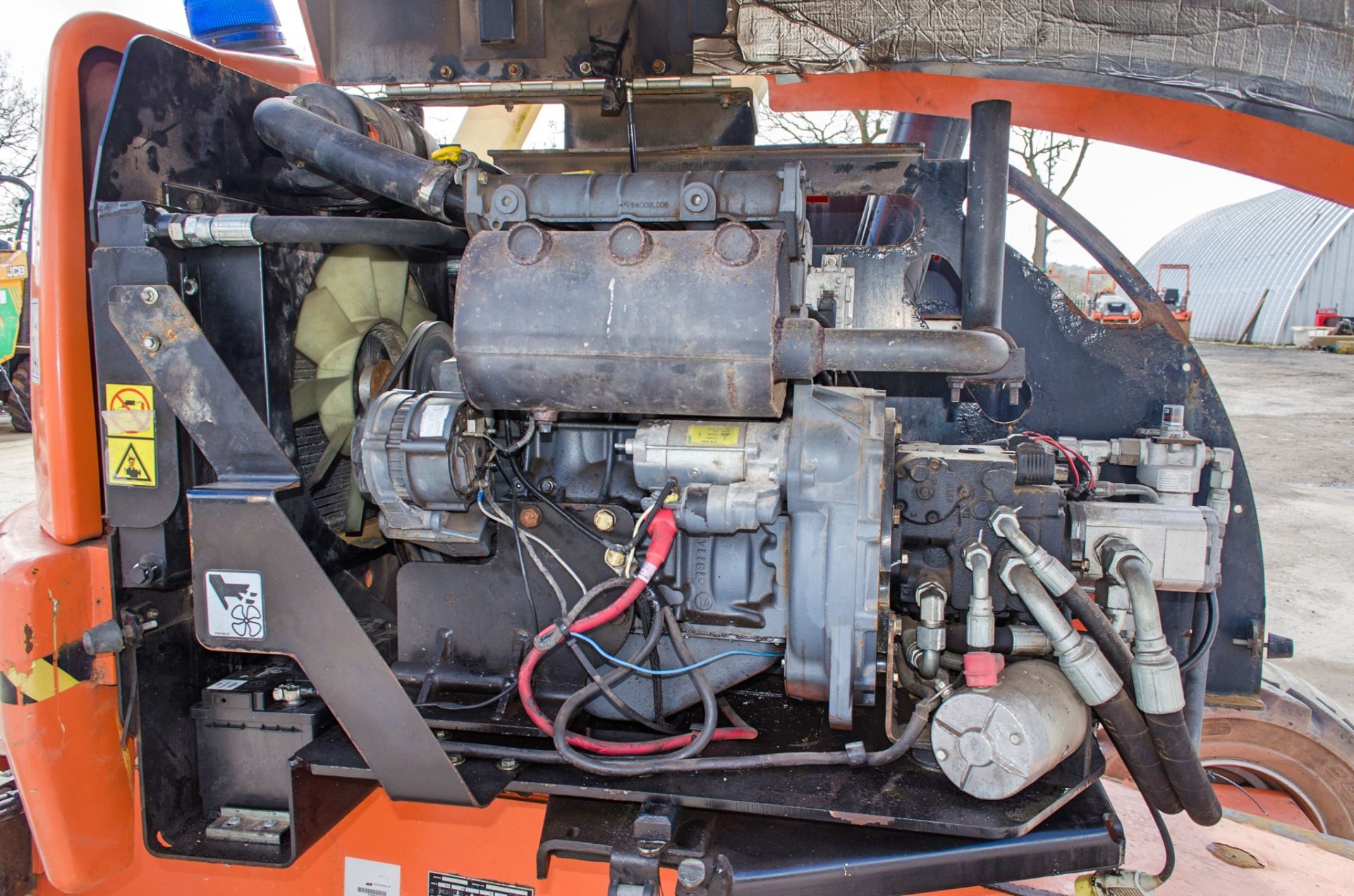 JLG 450AJ Series II diesel driven articulated boom lift access platform Year: 2014 S/N: E300002169 - Image 14 of 19