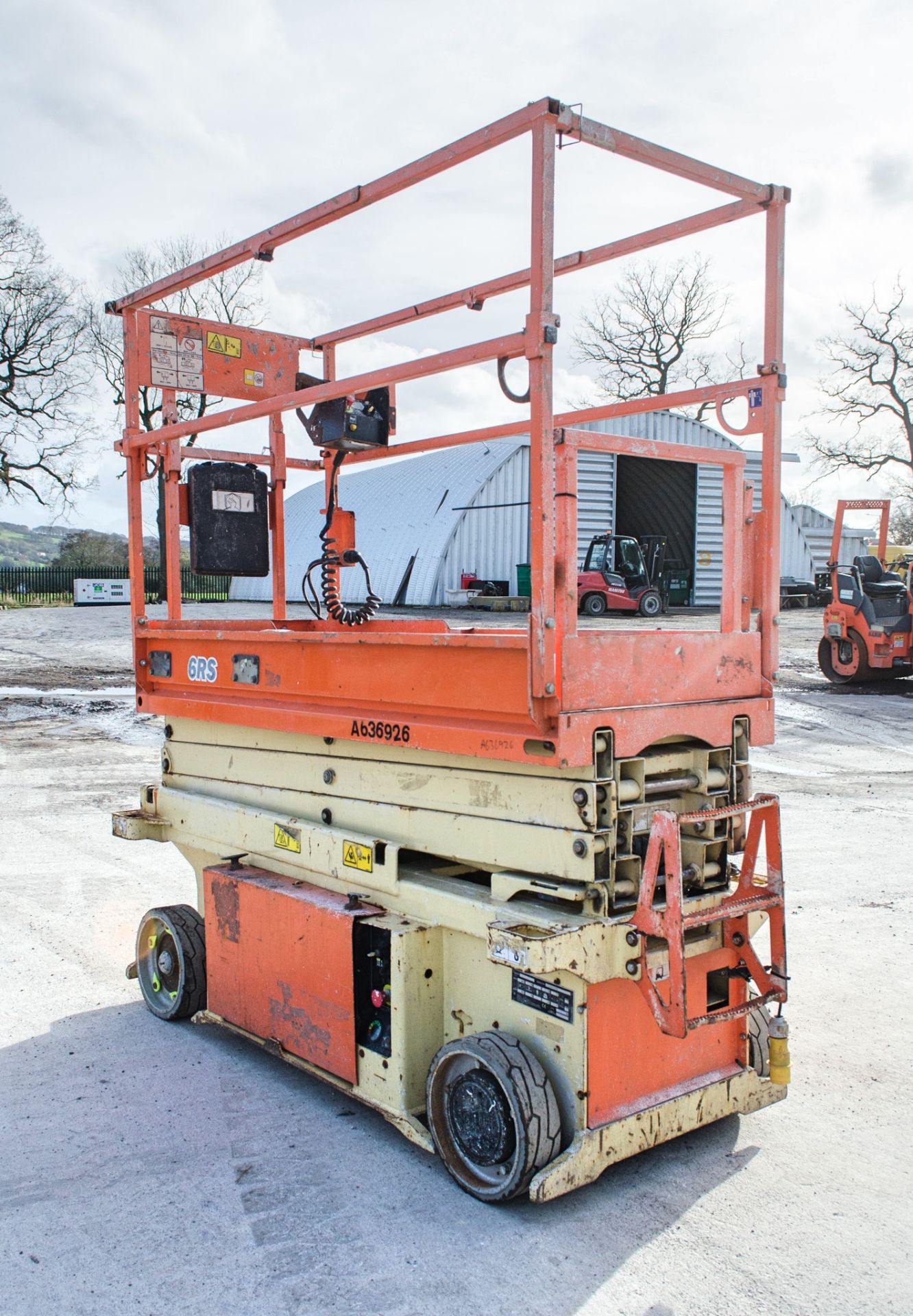JLG 6RS battery electric scissor lift access platform Year: 2014 S/N: 15765 Recorded Hours: 228 - Image 2 of 11