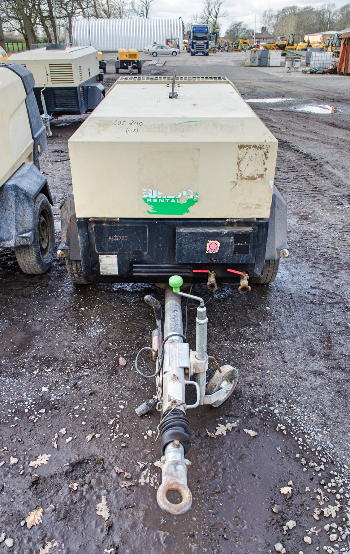 Doosan 7/41 diesel driven fast tow mobile air compressor Year: 2013 S/N: 431975 Recorded Hours: 1369 - Image 3 of 7