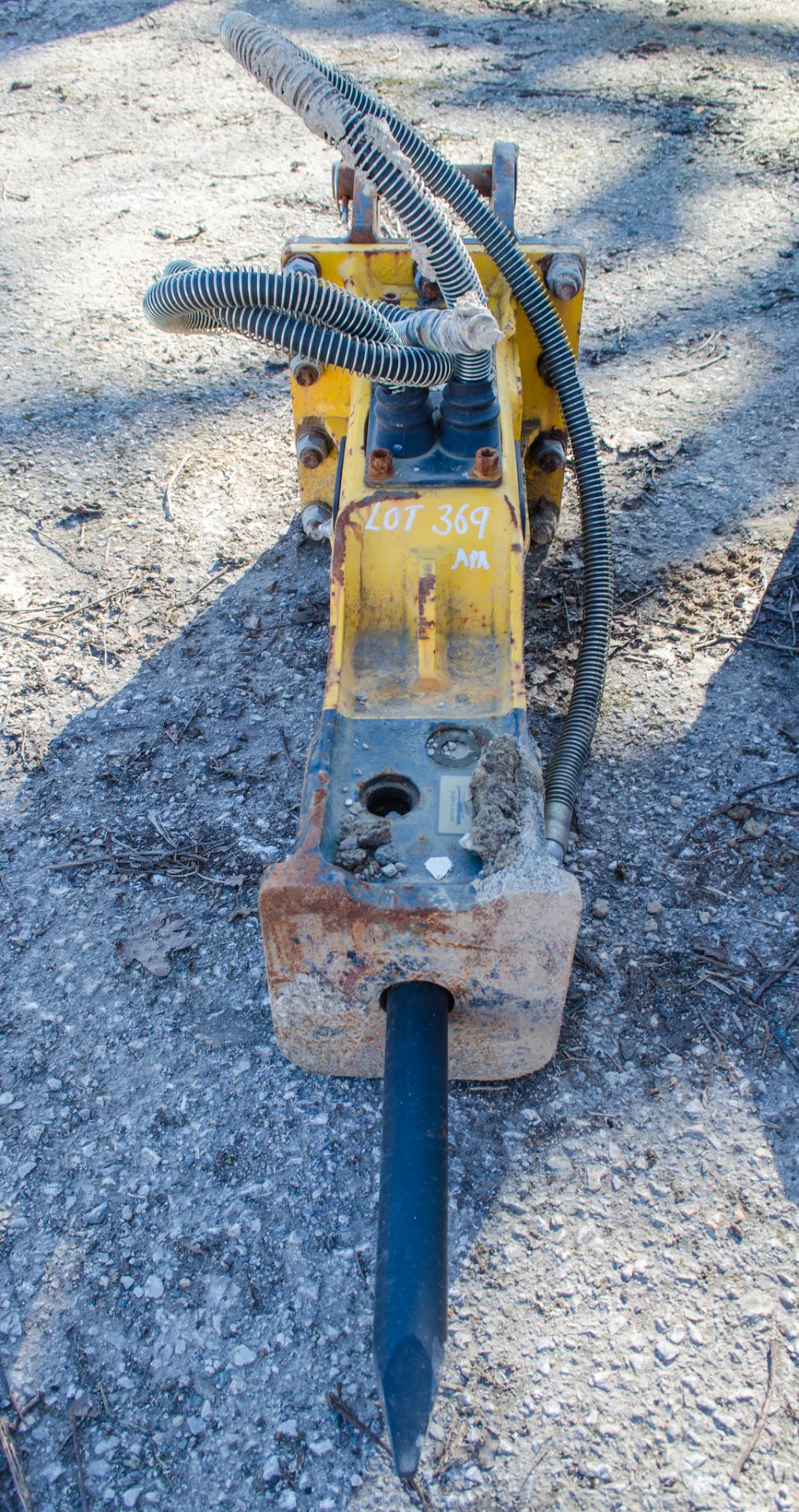 DKB hydraulic breaker Pin diameter: 30mm Pin centres: 125mm Pin width: 130mm HM394 - Bild 3 aus 5