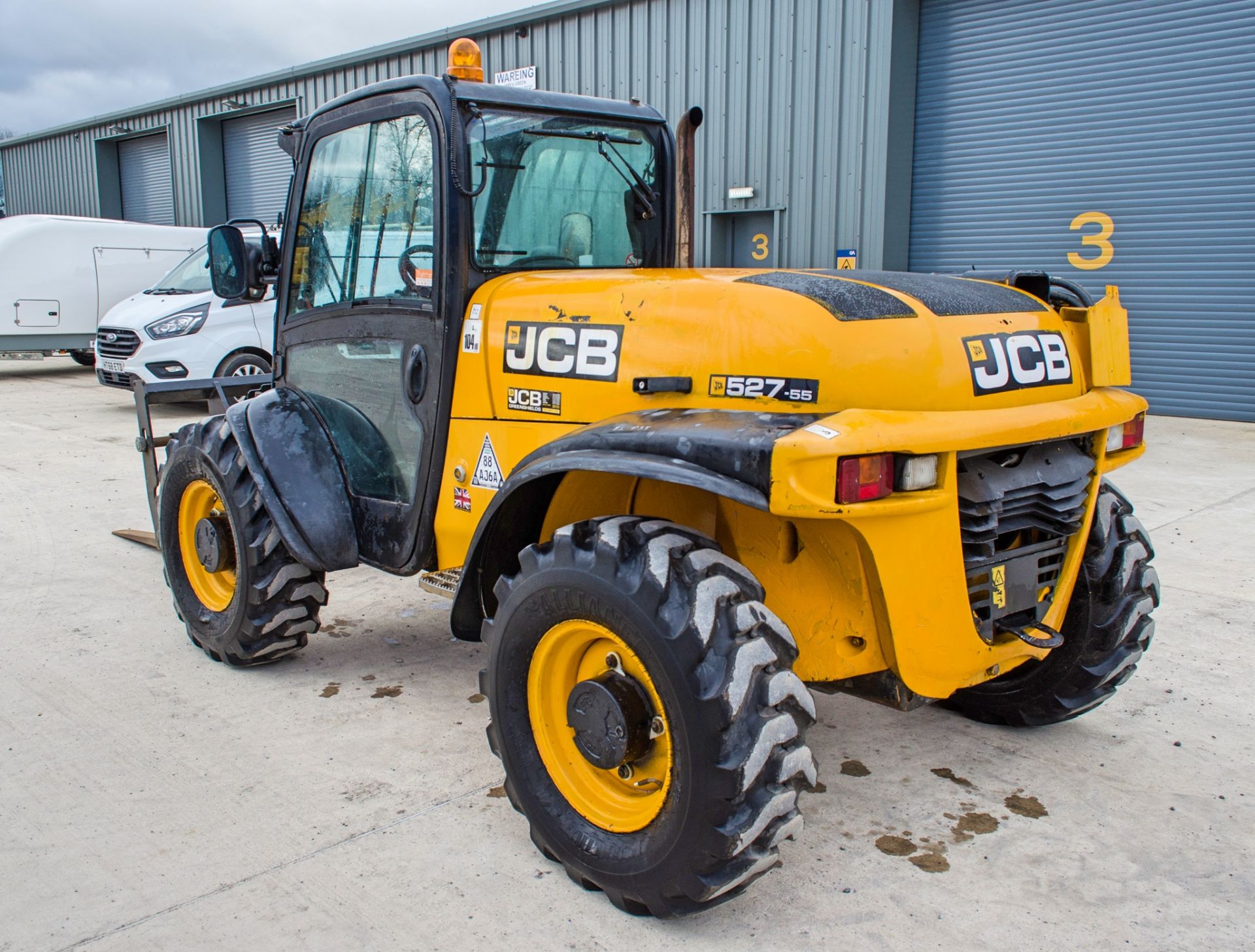 JCB 527-55 5.5 metre telescopic handler Year: 2014 S/N: 1419848 Recorded Hours: 2727 A643446 - Image 4 of 23