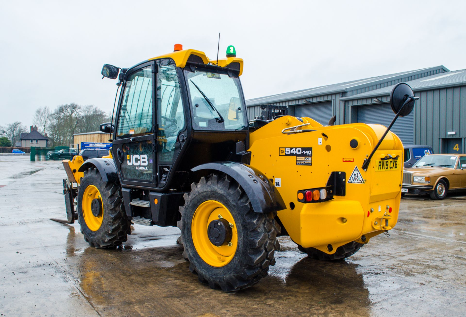 JCB 540-140 Hi-Viz 14 metre telescopic handler Year: 2019 S/N: 2785689 Recorded Hours: 562 c/w multi - Bild 4 aus 25