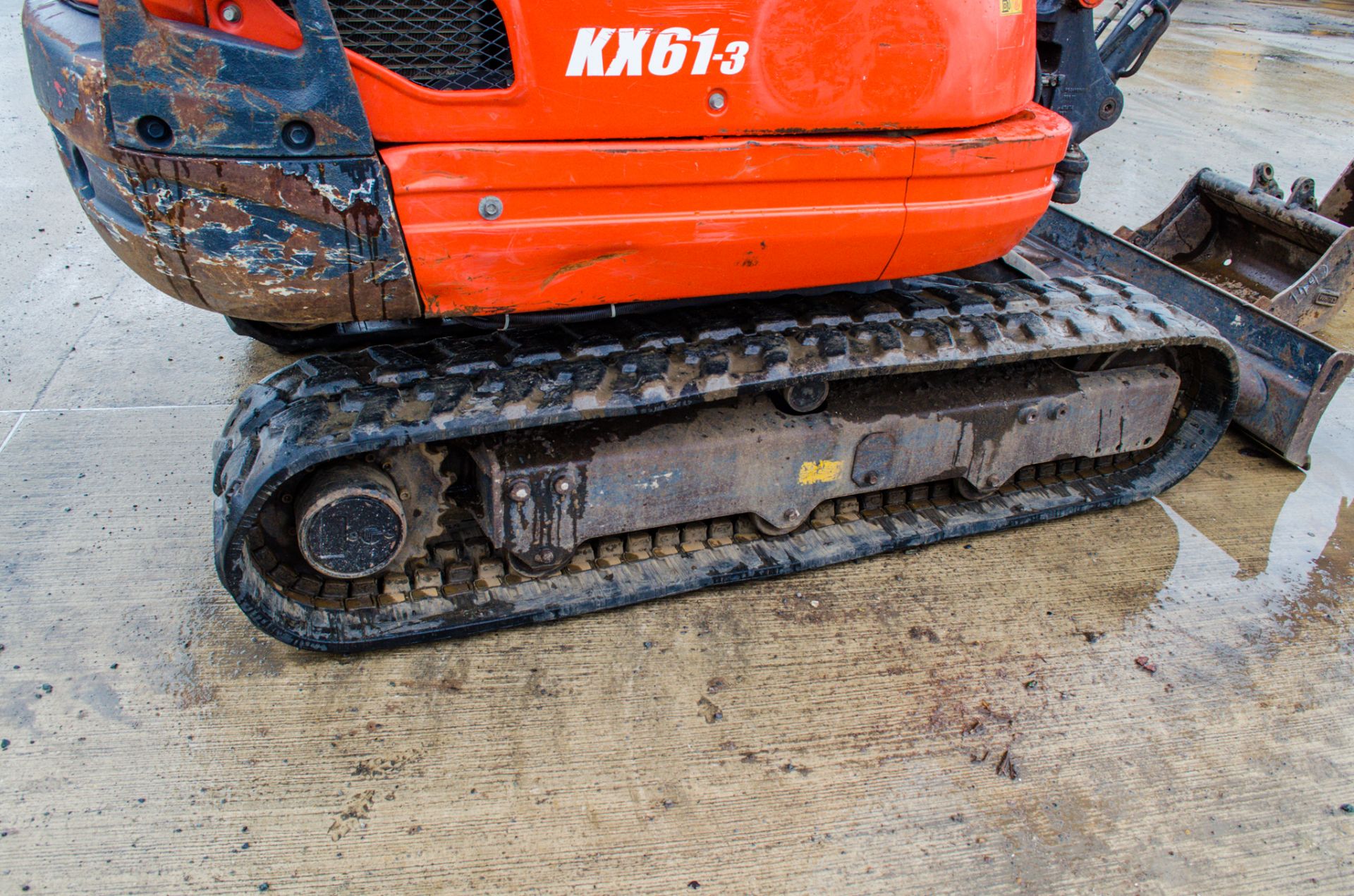 Kubota KX61-3 2.6 tonne rubber tracked mini excavator Year: 2015 S/N: 81652 Recorded Hours: 3094 - Image 9 of 20