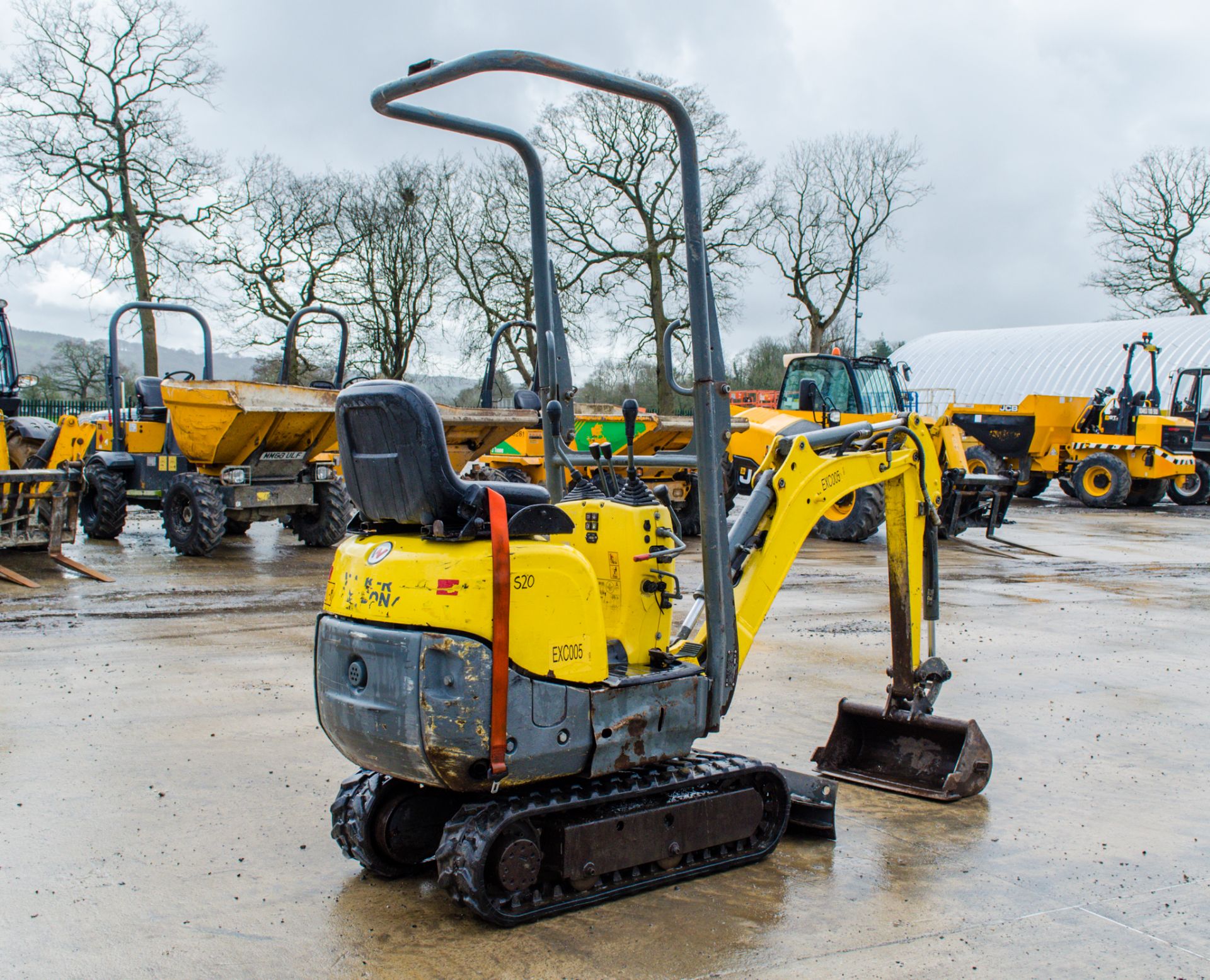 Wacker Neuson E08-01 0.8 tonne rubber tracked micro excavator Year: 2017 S/N: L02385 Recorded Hours: - Image 3 of 20