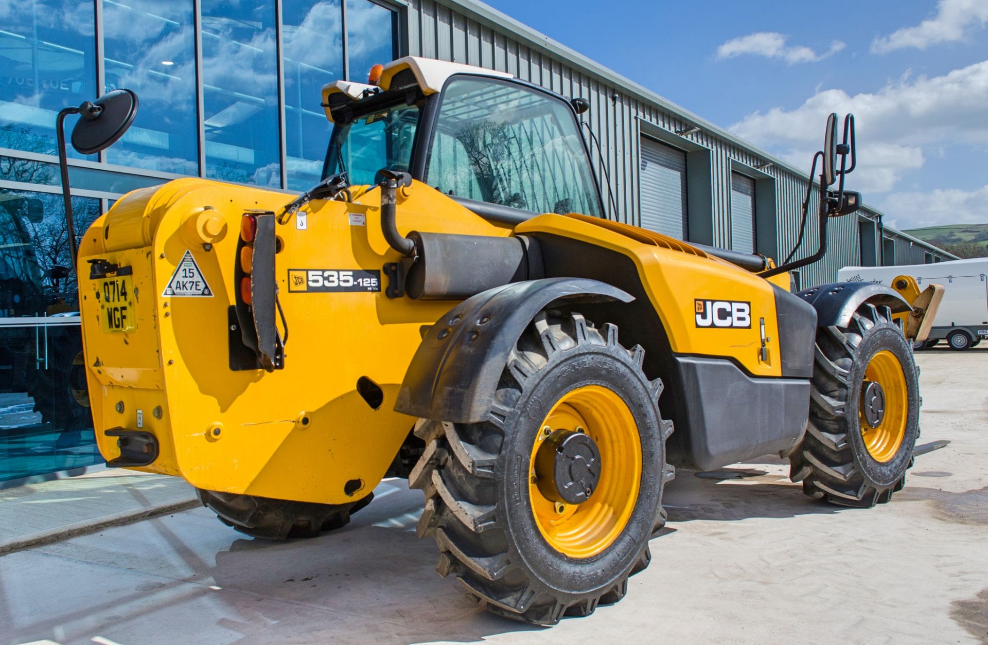 JCB 535-125 Hi-Viz 12.5 metre telescopic handler Year: 2014 S/N: 2340638 Recorded Hours: 4394 c/w - Image 4 of 25