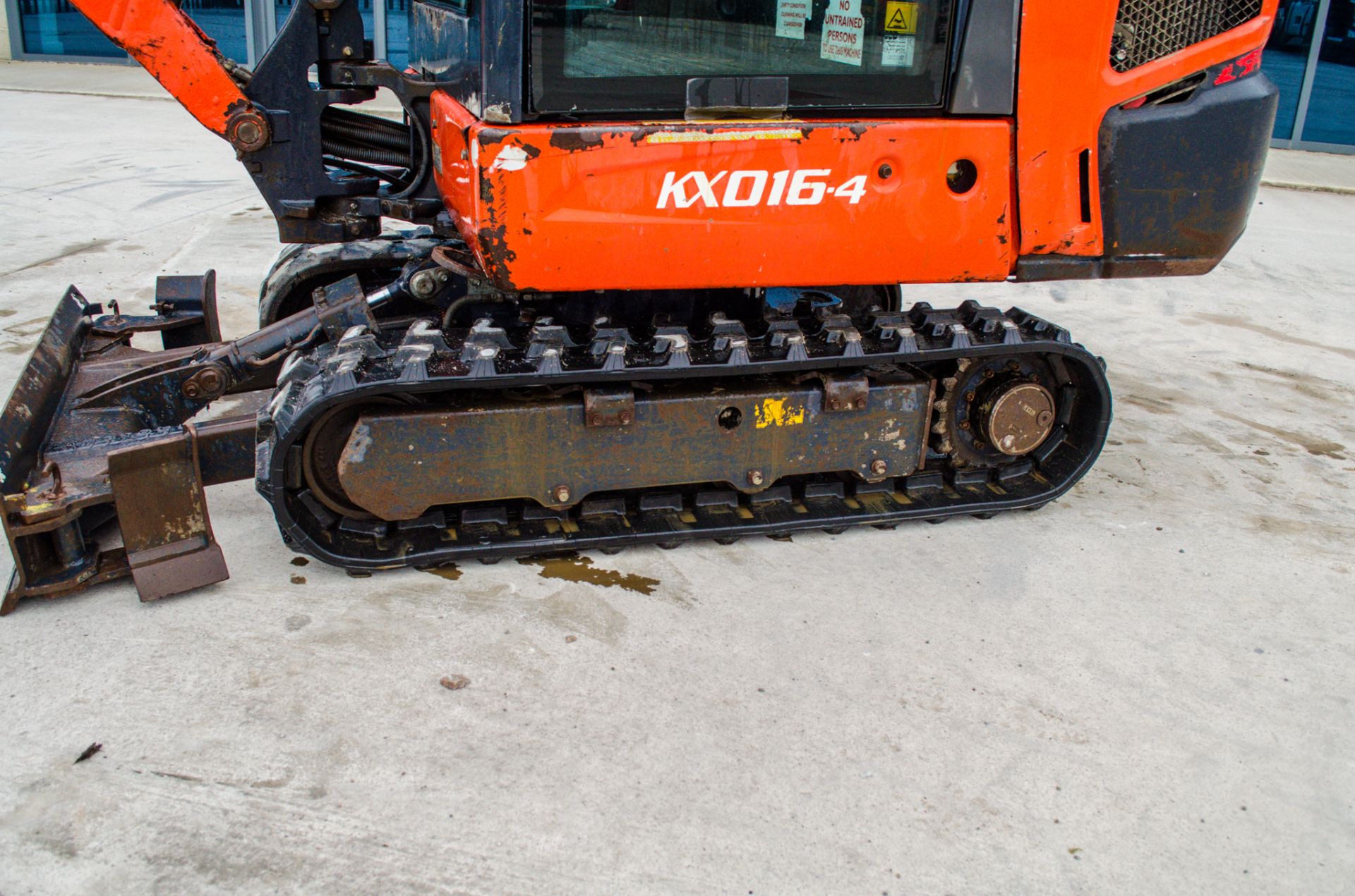 Kubota KX016-4 1.6 tonne rubber tracked mini excavator Year: 2014 S/N: 60967 Recorded Hours: 1819 - Image 9 of 21