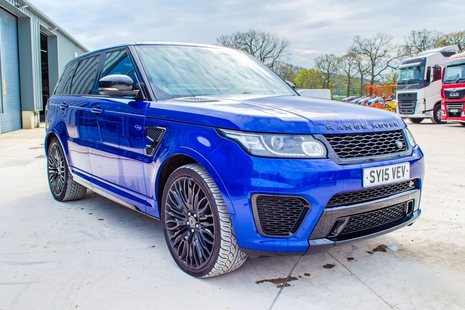 Range Rover Sport SVR V8 supercharged 5.0 petrol SUV  Registration Number: SY15VEV Date of - Image 2 of 42