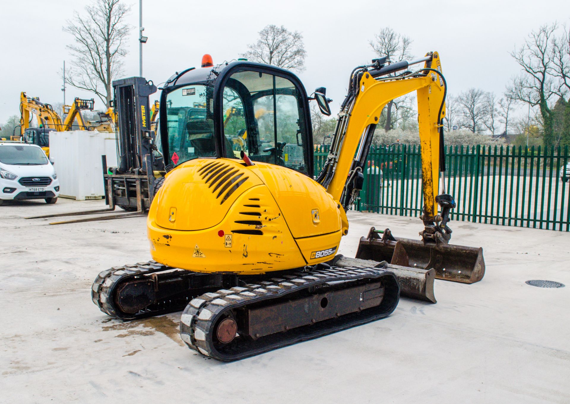 JCB 8055 RTS 5.5 tonne rubber tracked midi excavator Year: 2015 S/N: Z426175 Recorded Hours: 2881 - Image 3 of 23